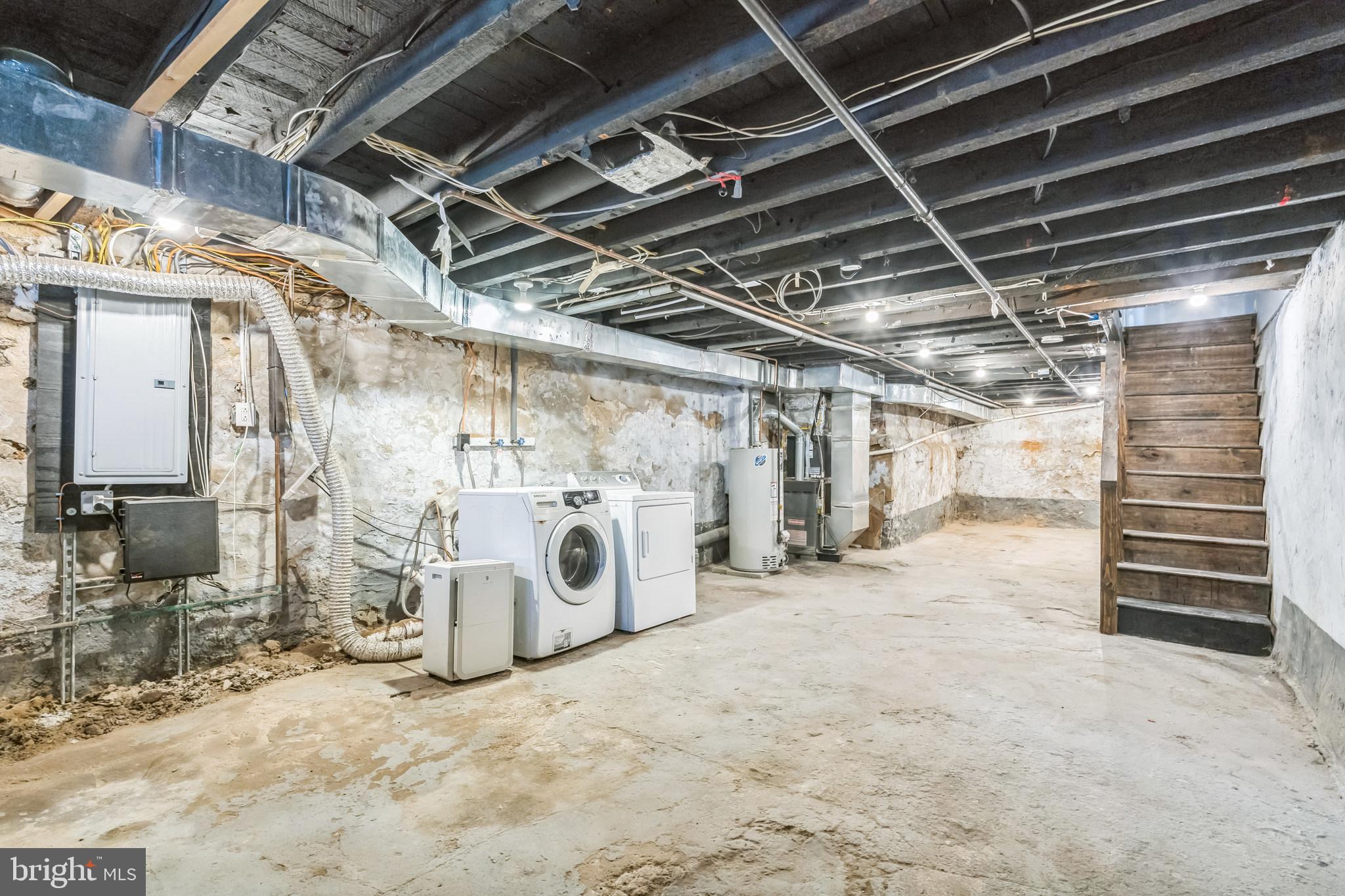 POINT BREEZE - Residential