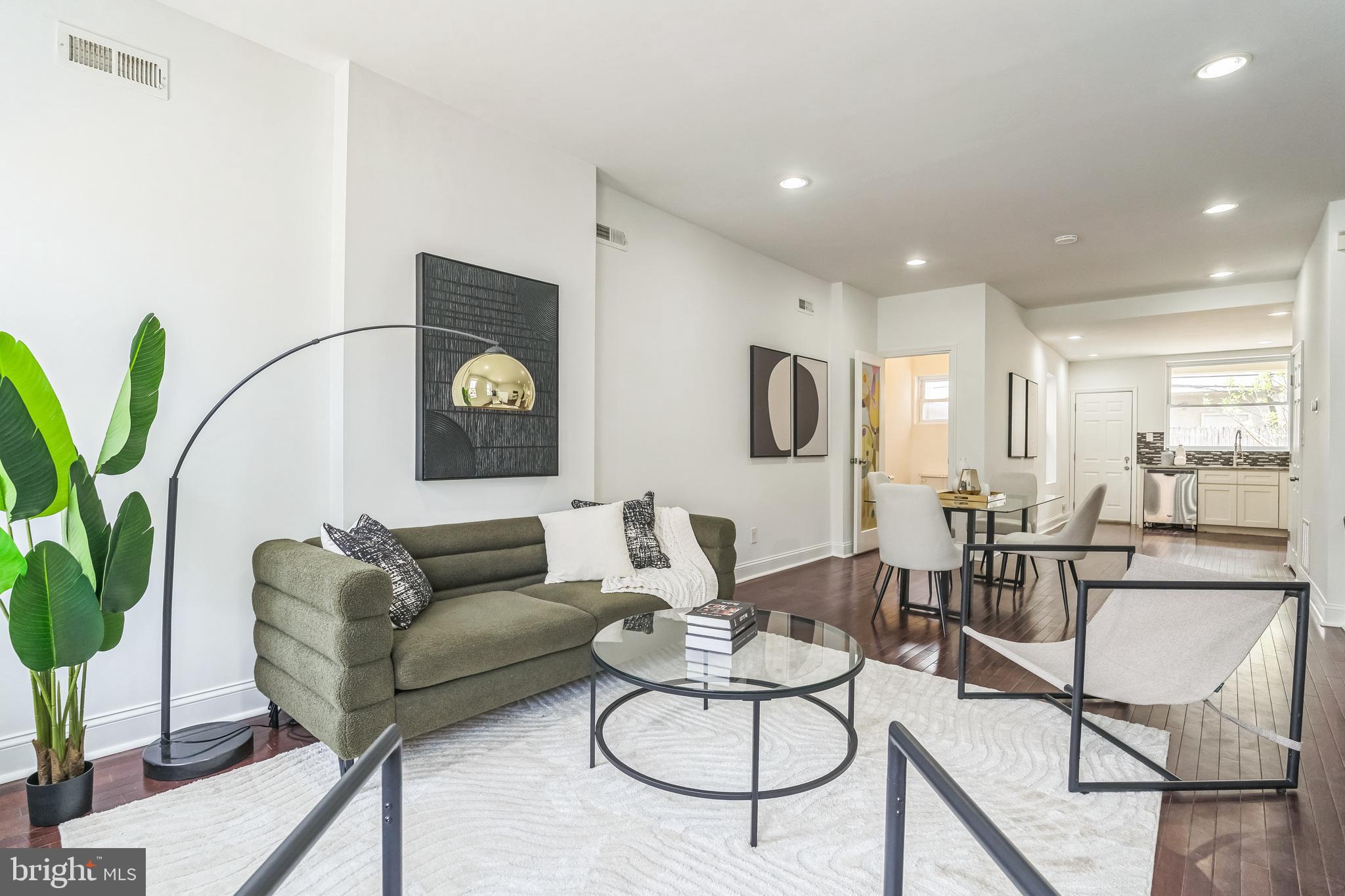 POINT BREEZE - Residential