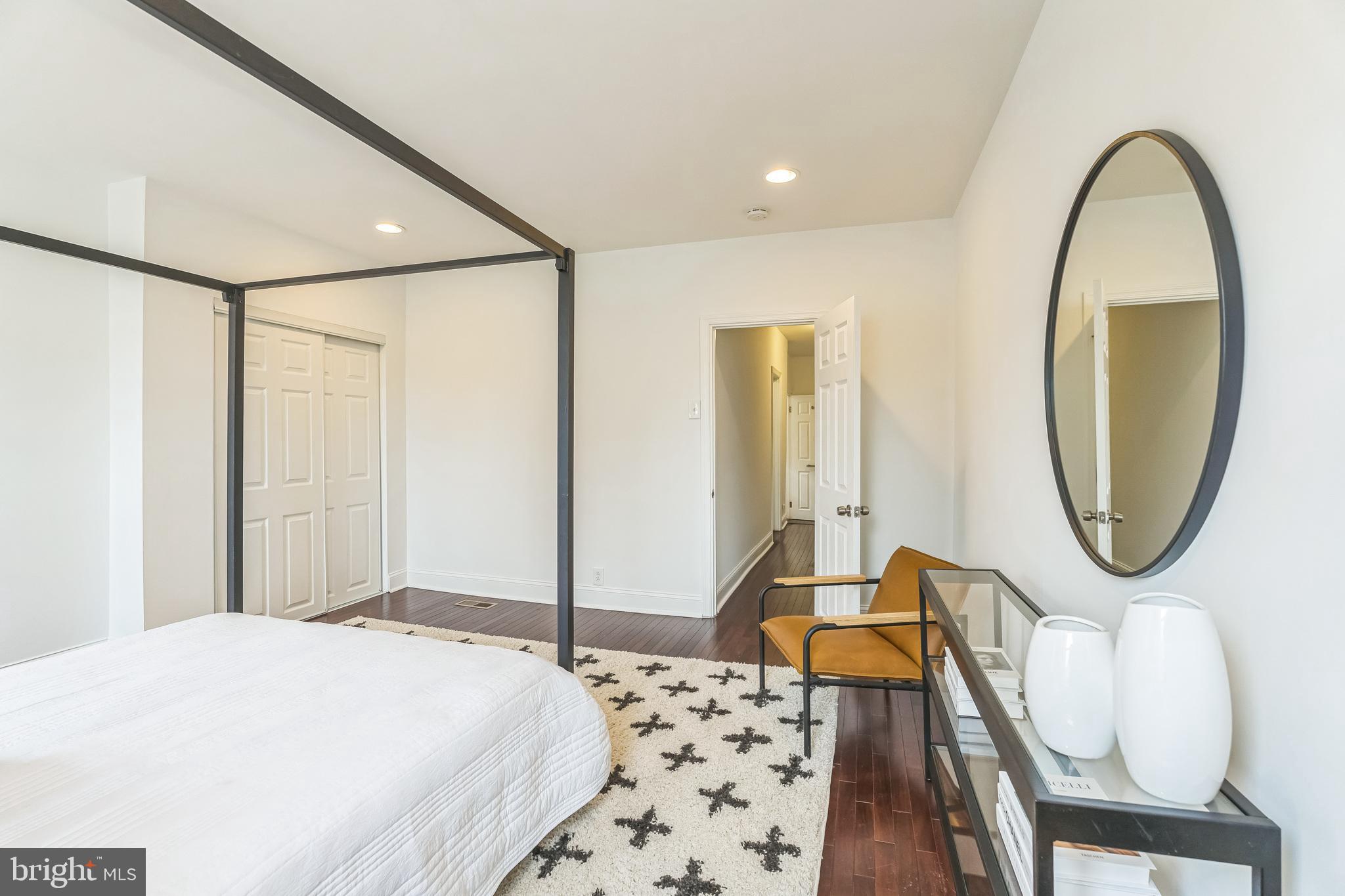 POINT BREEZE - Residential