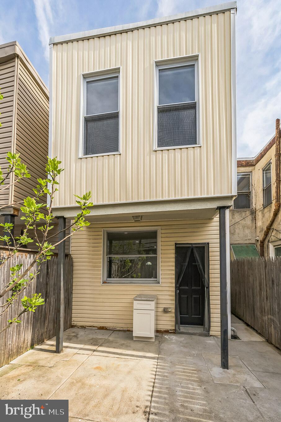 POINT BREEZE - Residential