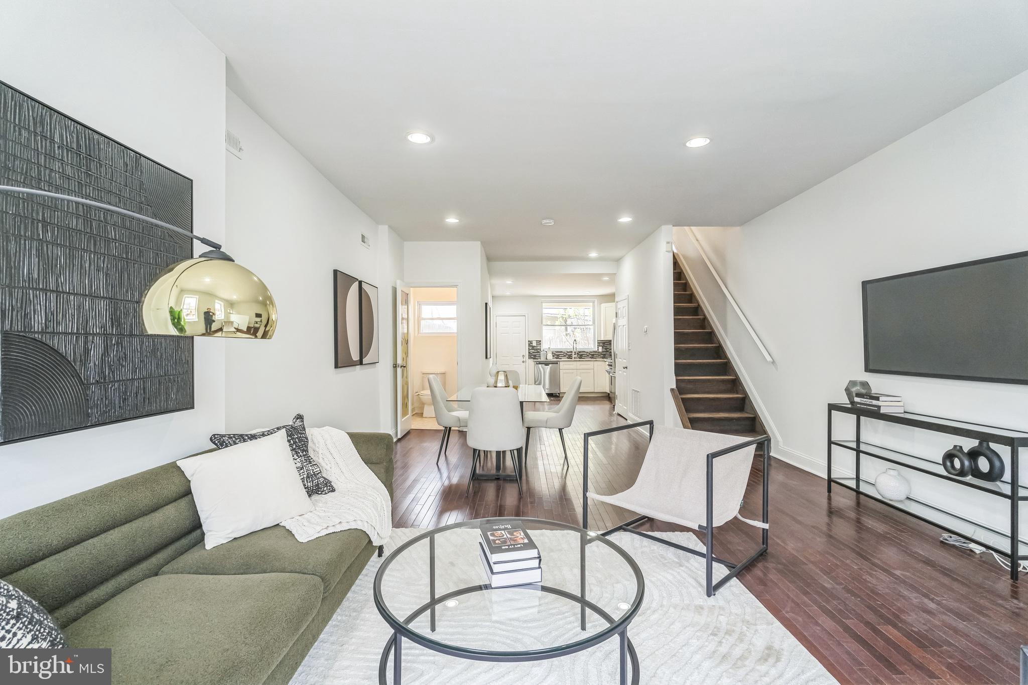 POINT BREEZE - Residential