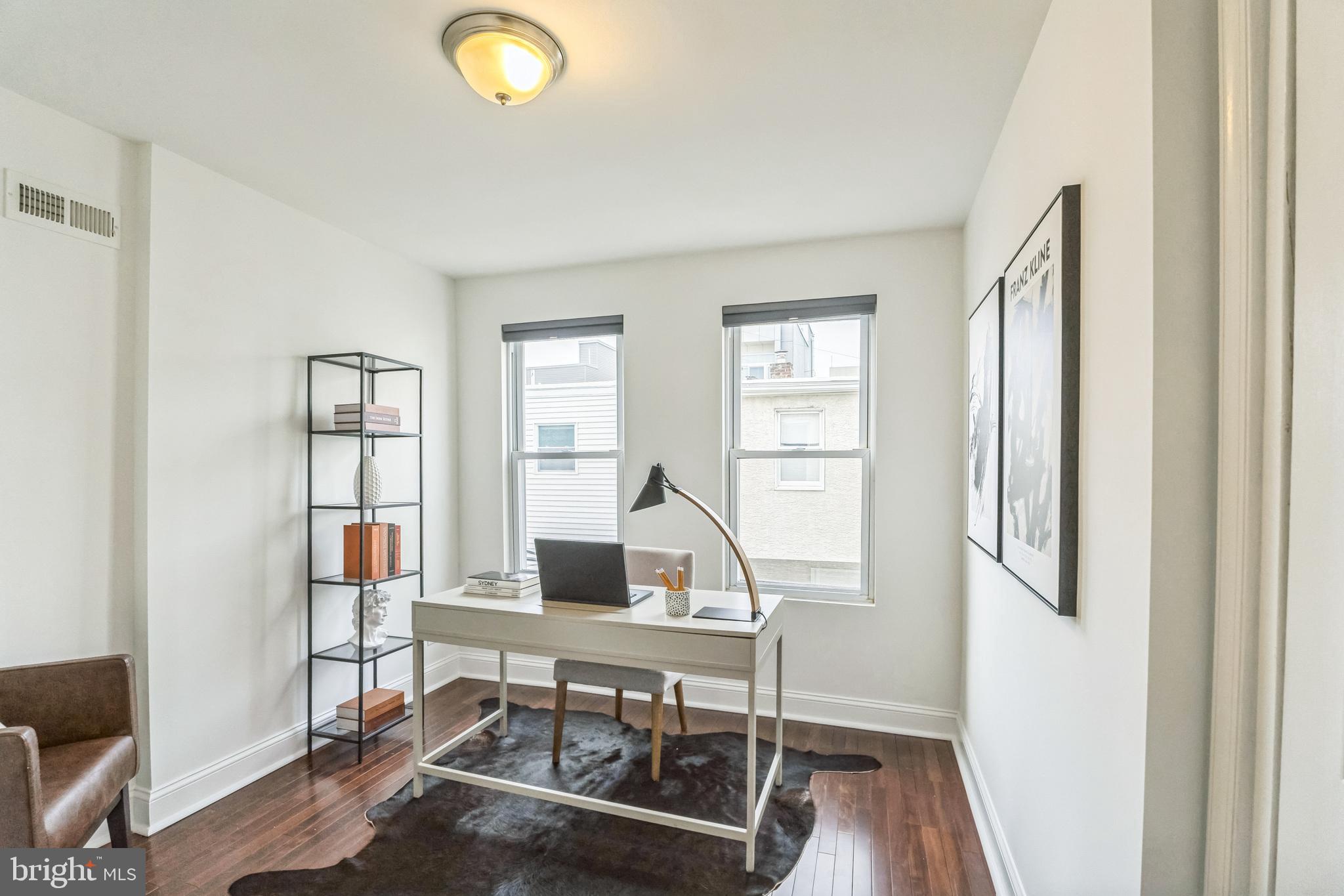 POINT BREEZE - Residential