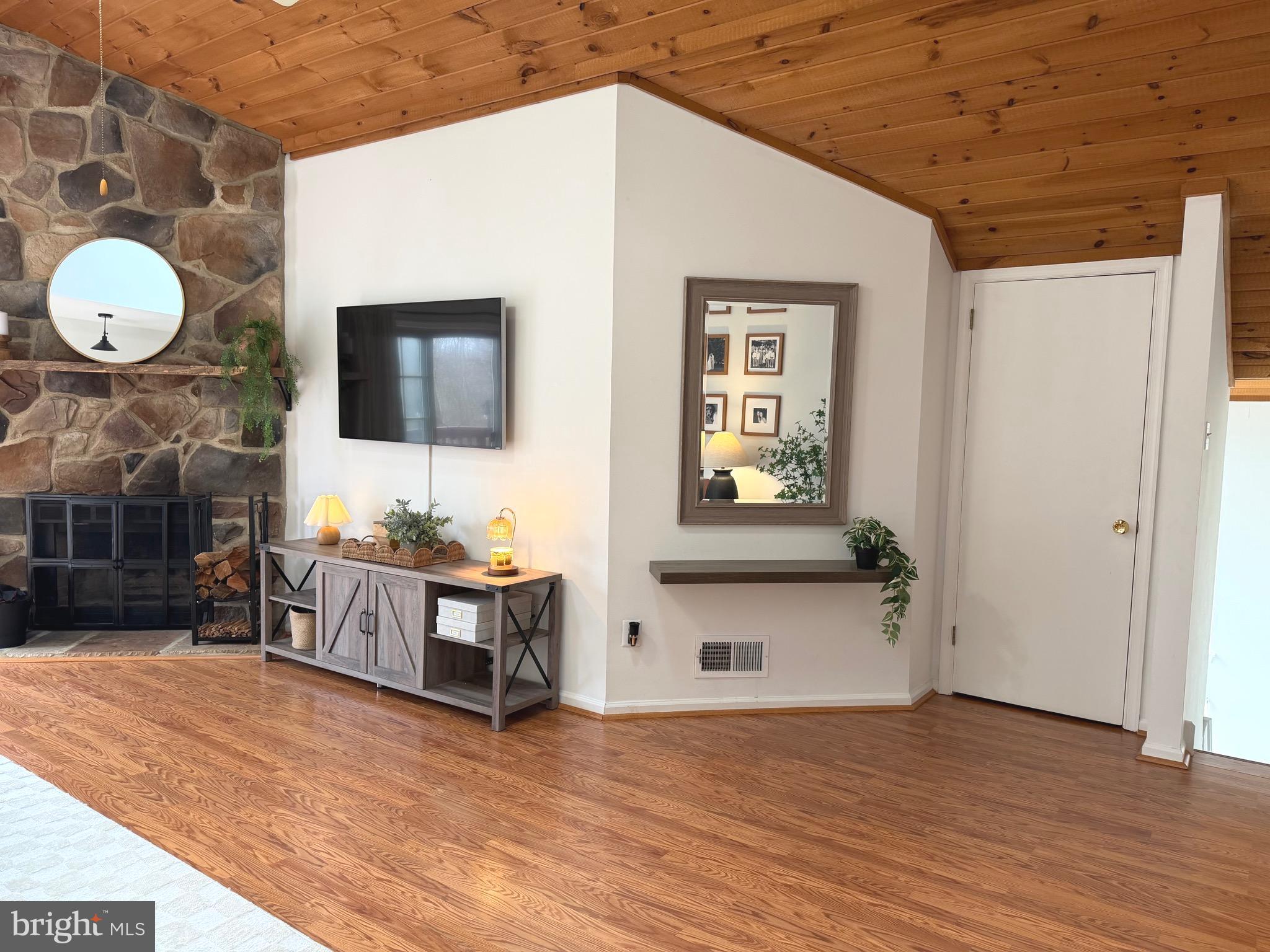 LINDENFIELD - Residential