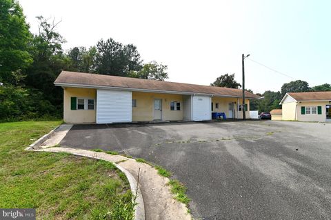 Photo of 12302 James Madison Pkwy #1 & 2, KING GEORGE, VA 22485 (MLS # VAKG2006982)