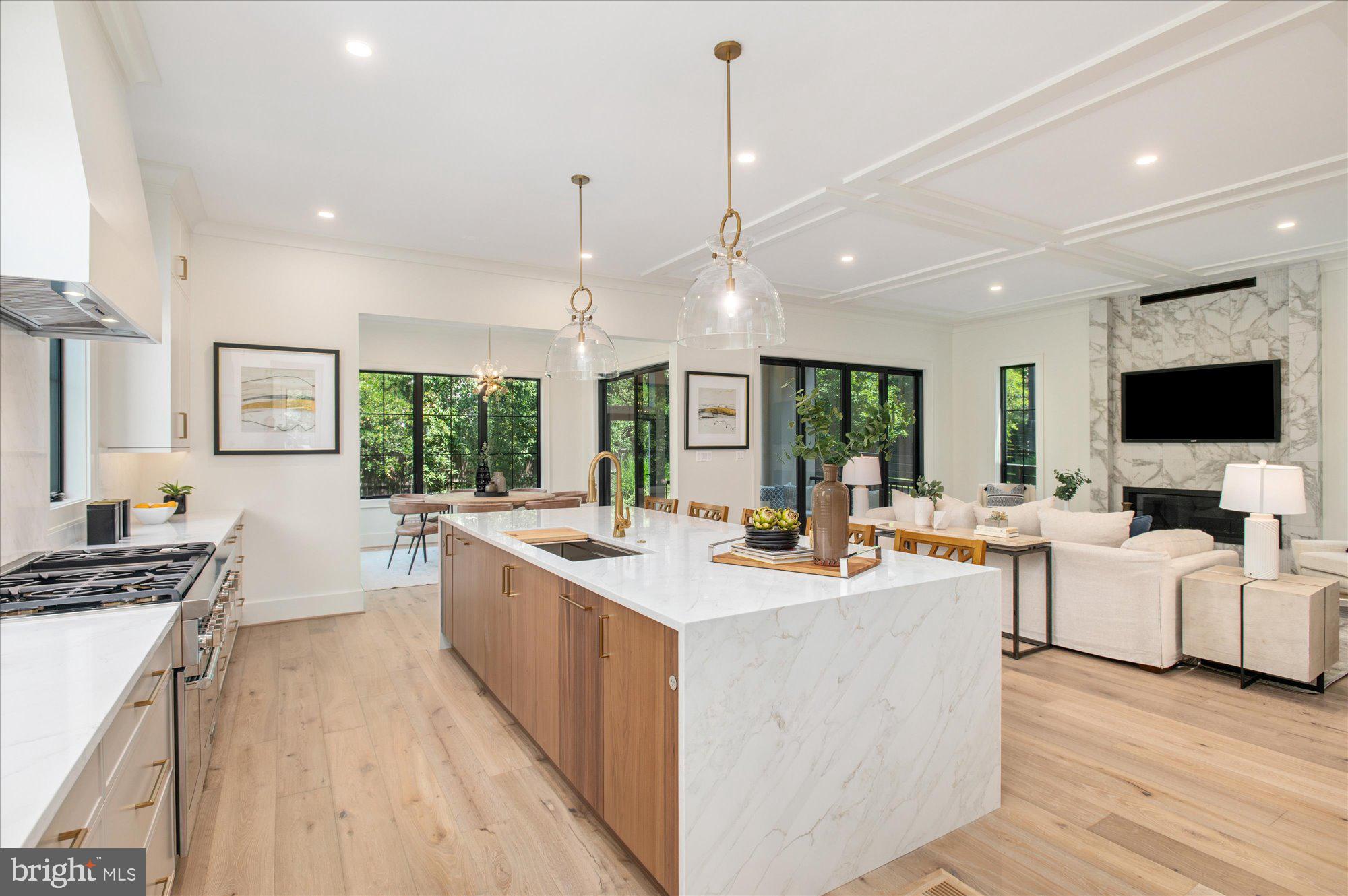 LYON PARK - Residential