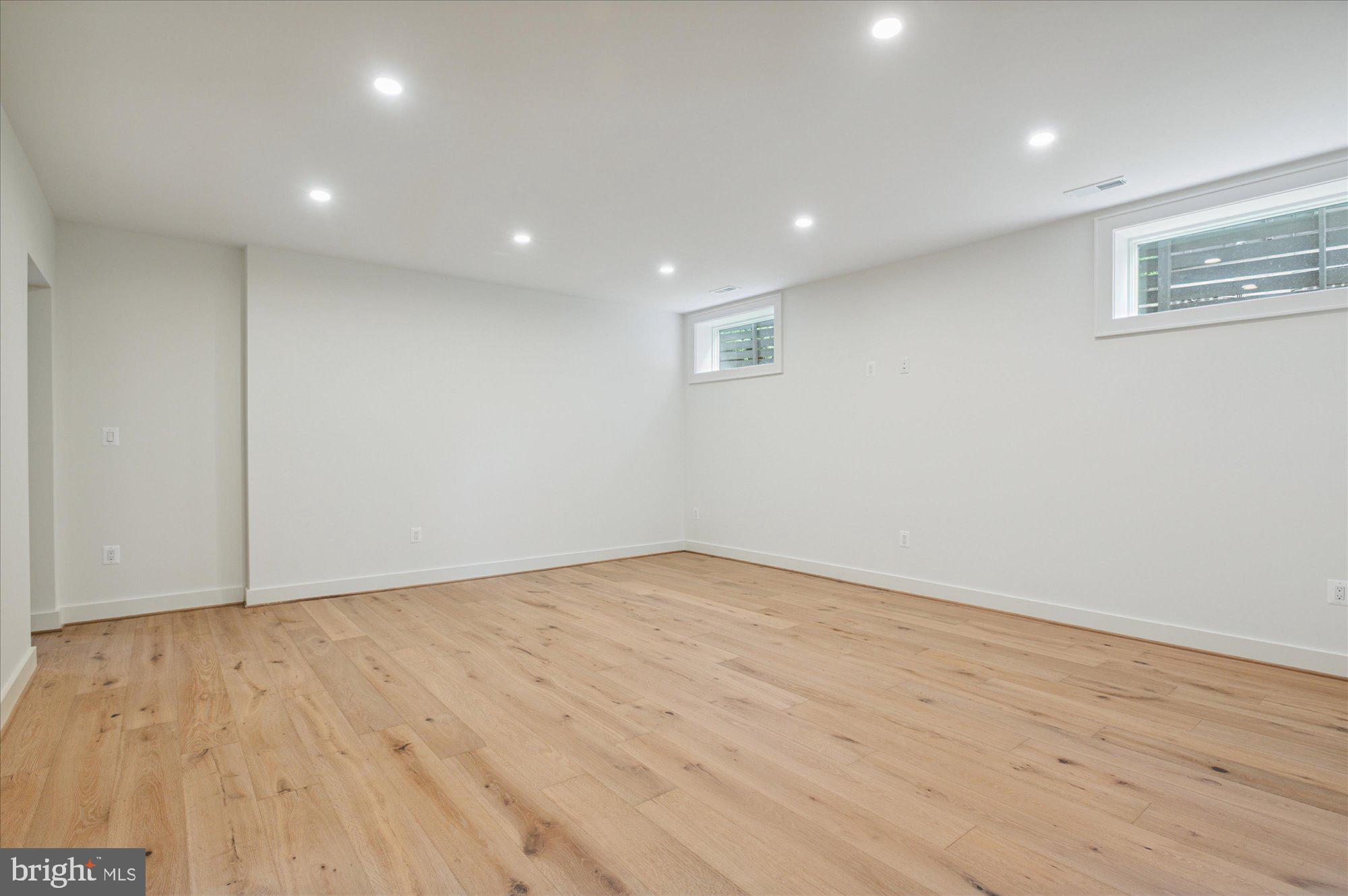 LYON PARK - Residential