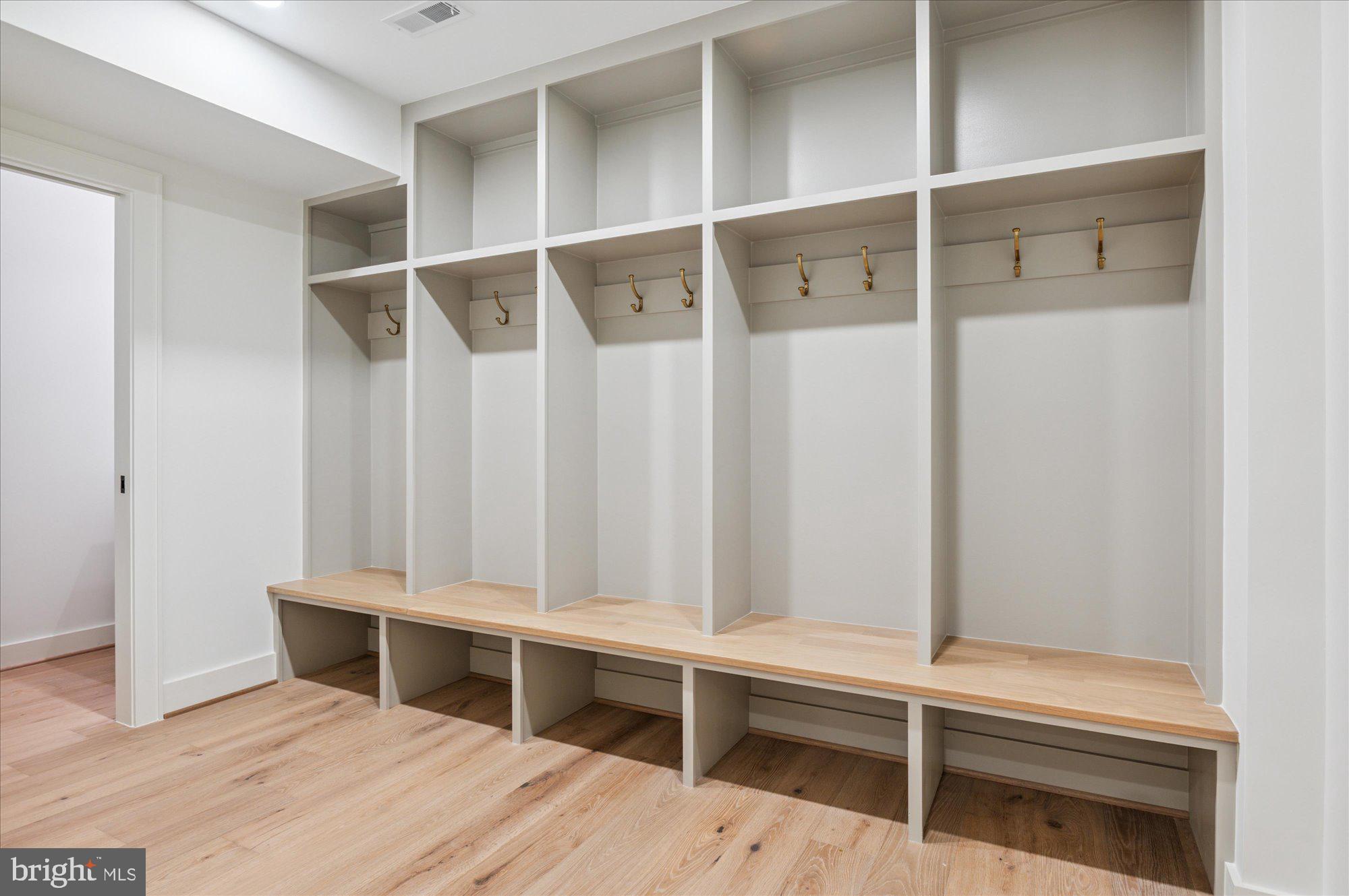 LYON PARK - Residential