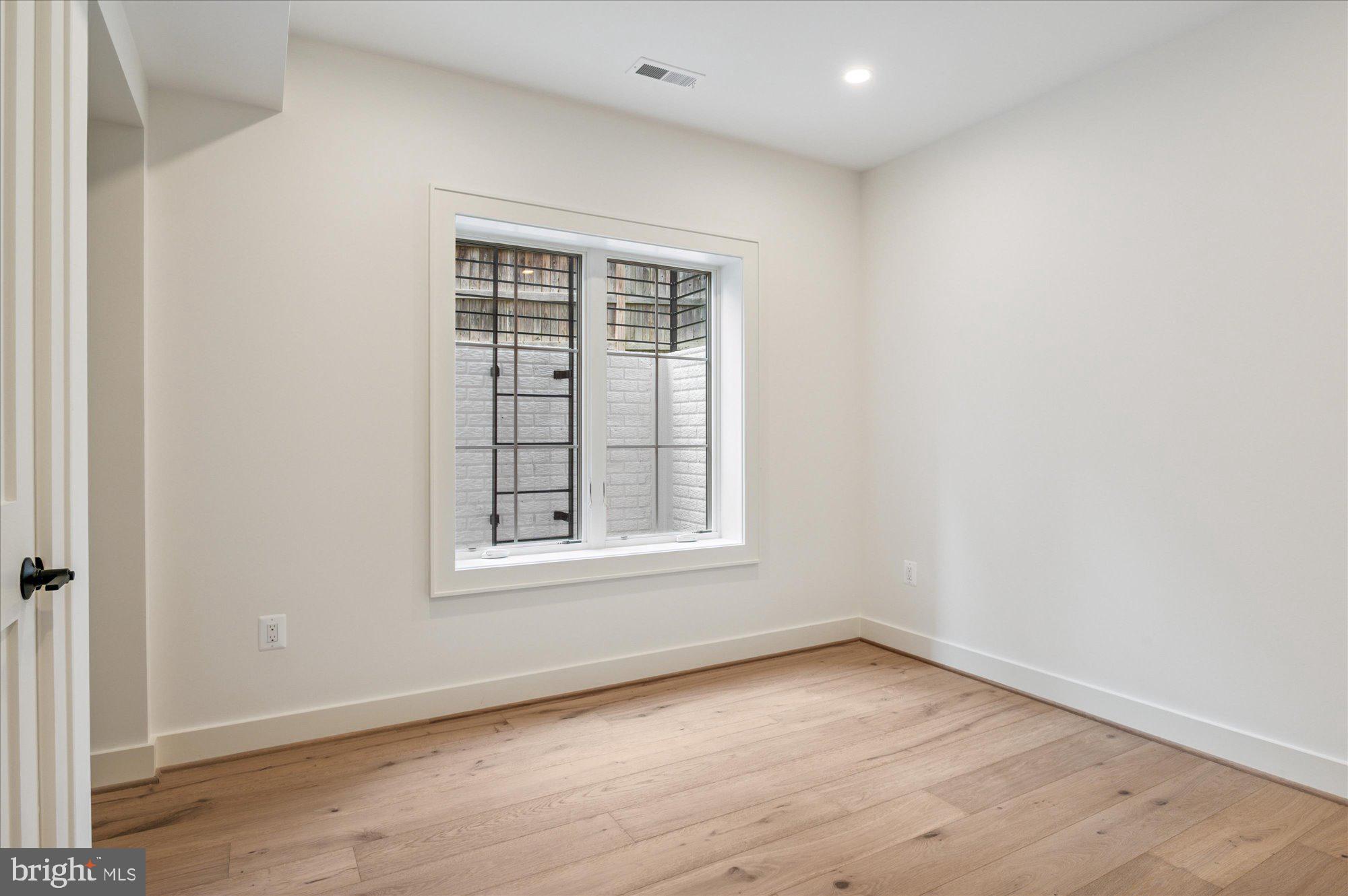 LYON PARK - Residential