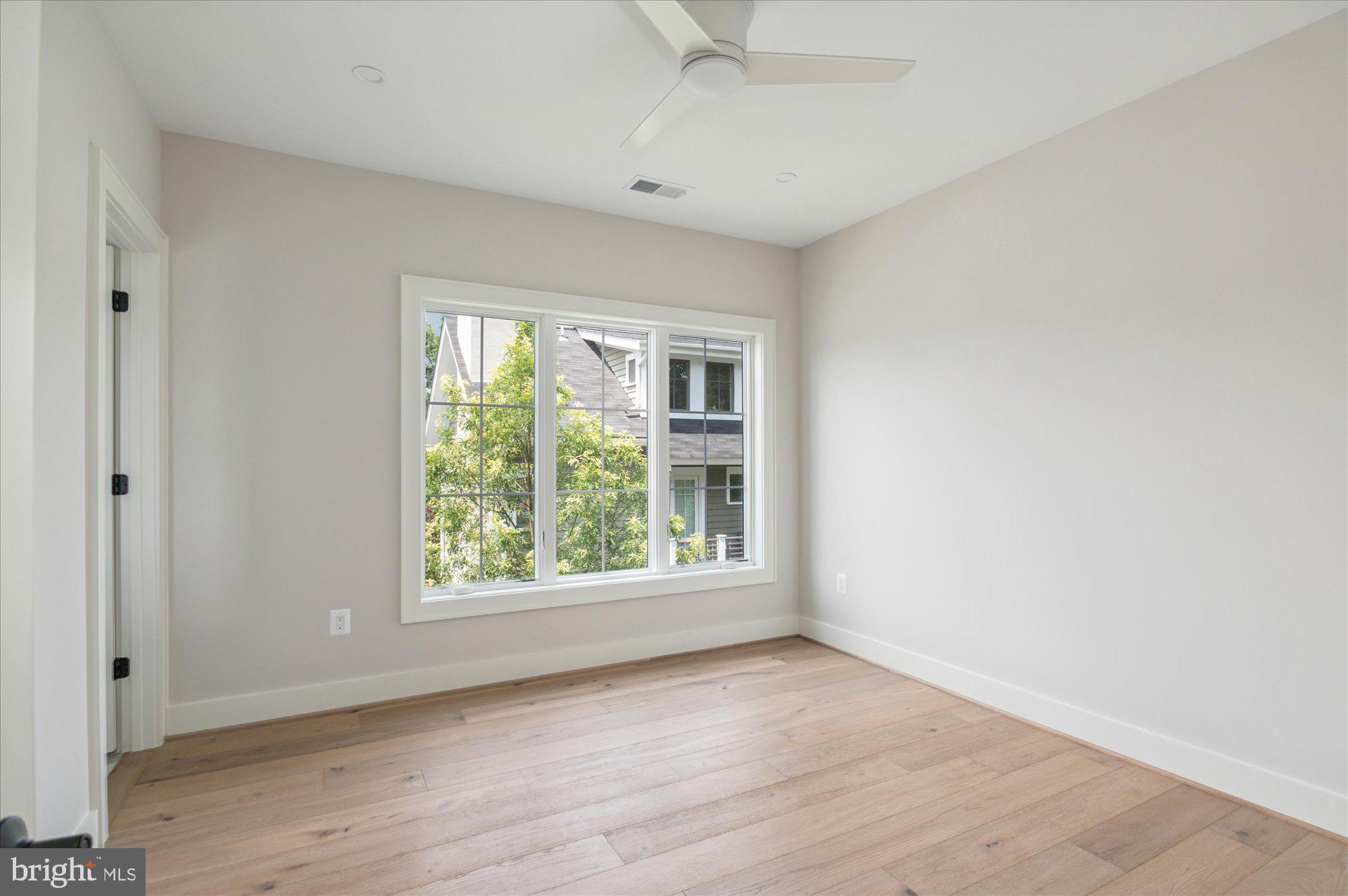 LYON PARK - Residential