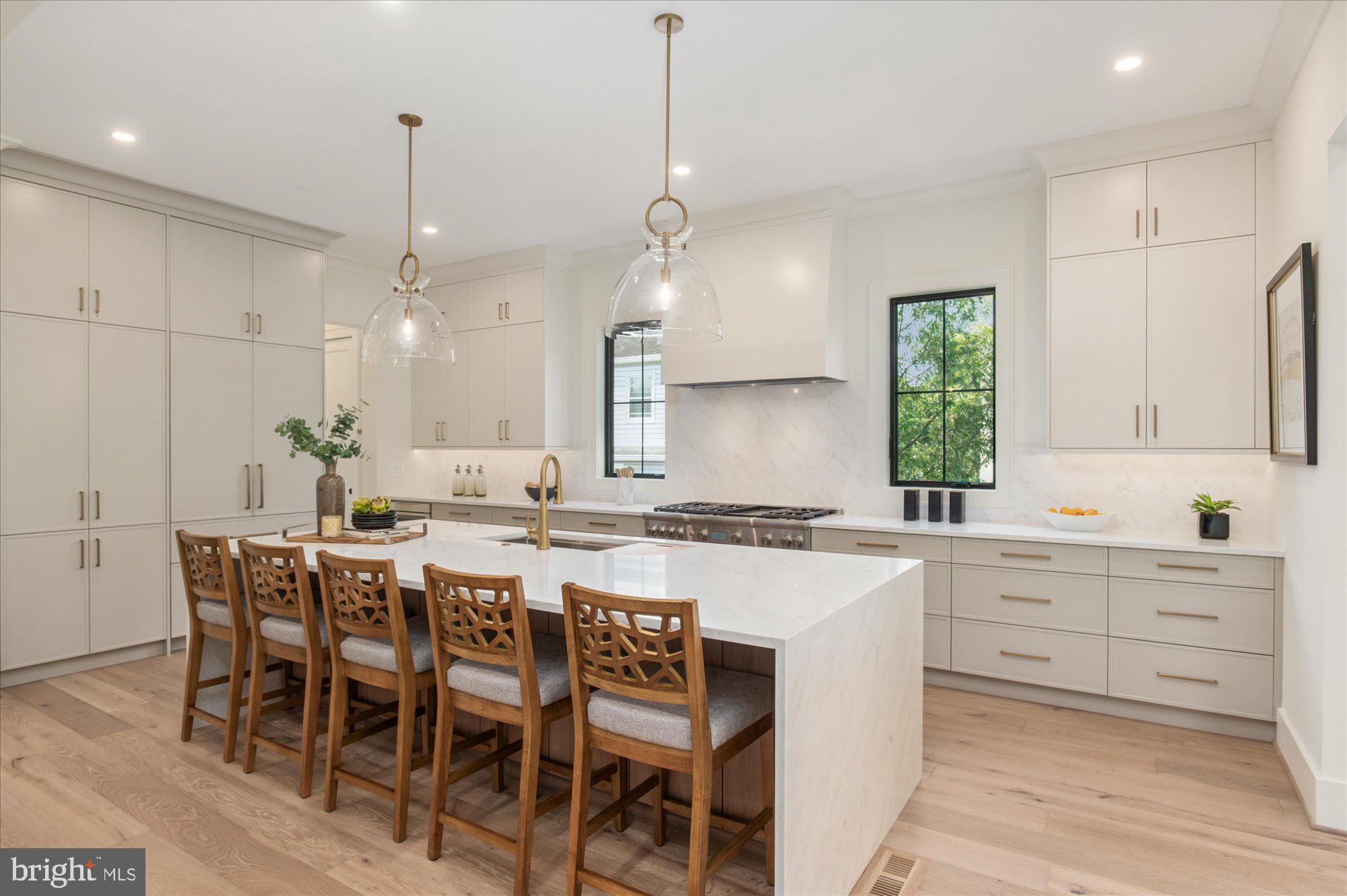 LYON PARK - Residential