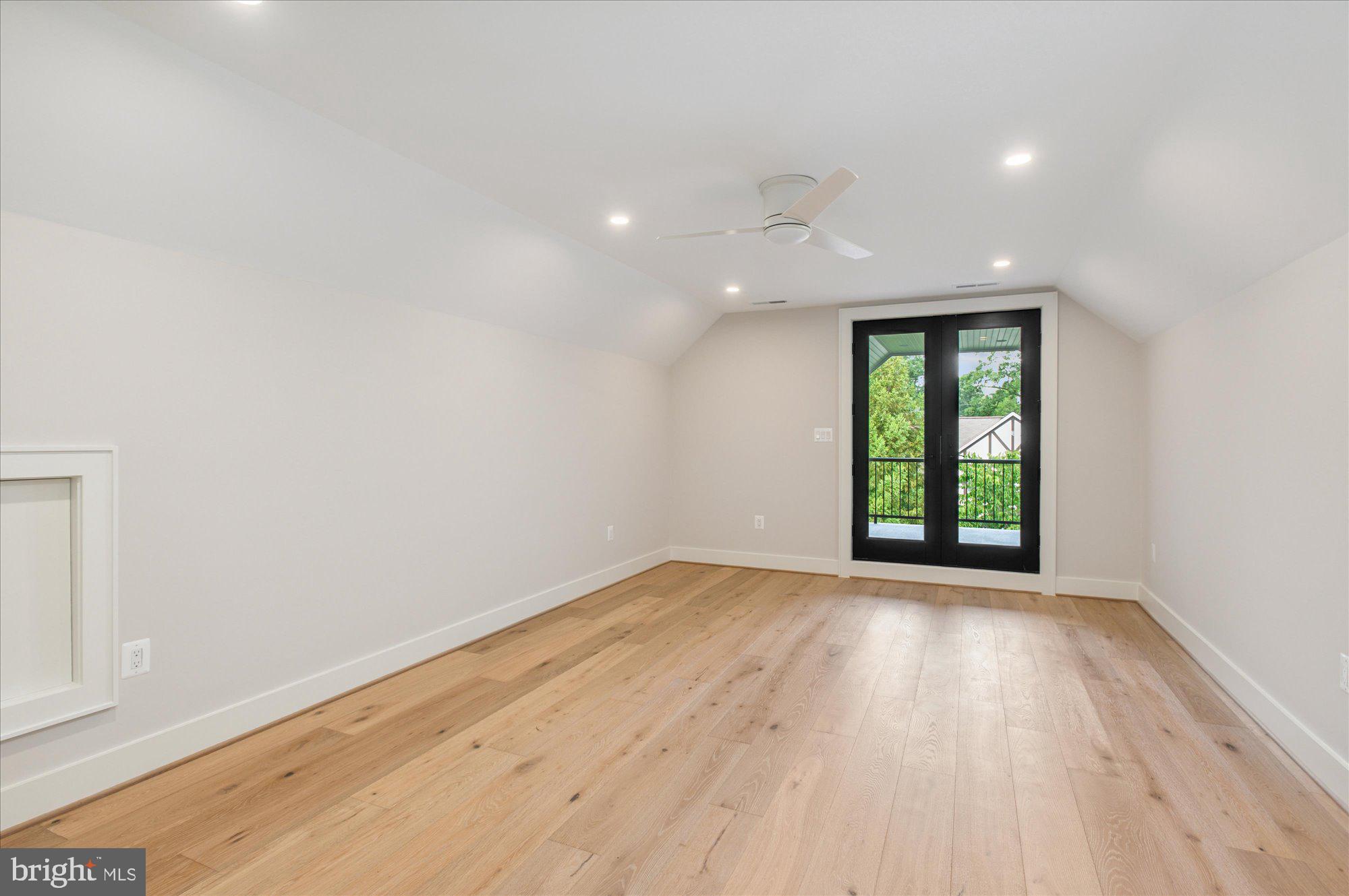 LYON PARK - Residential