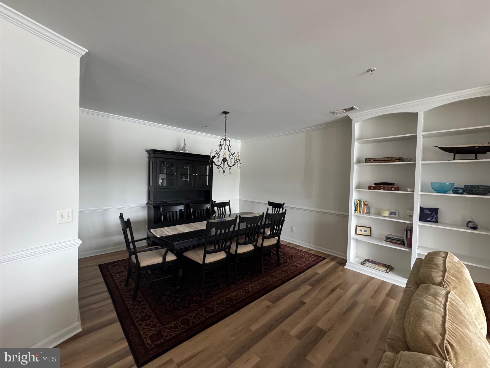 OYSTER BAY CONDOMINIUMS - Residential Lease