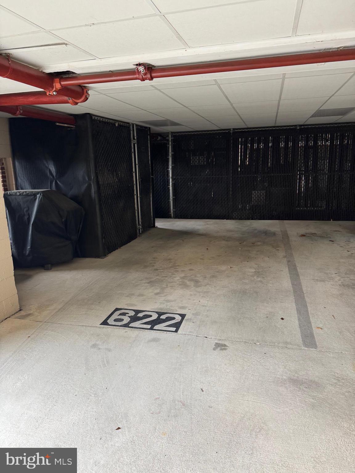 OYSTER BAY CONDOMINIUMS - Residential Lease