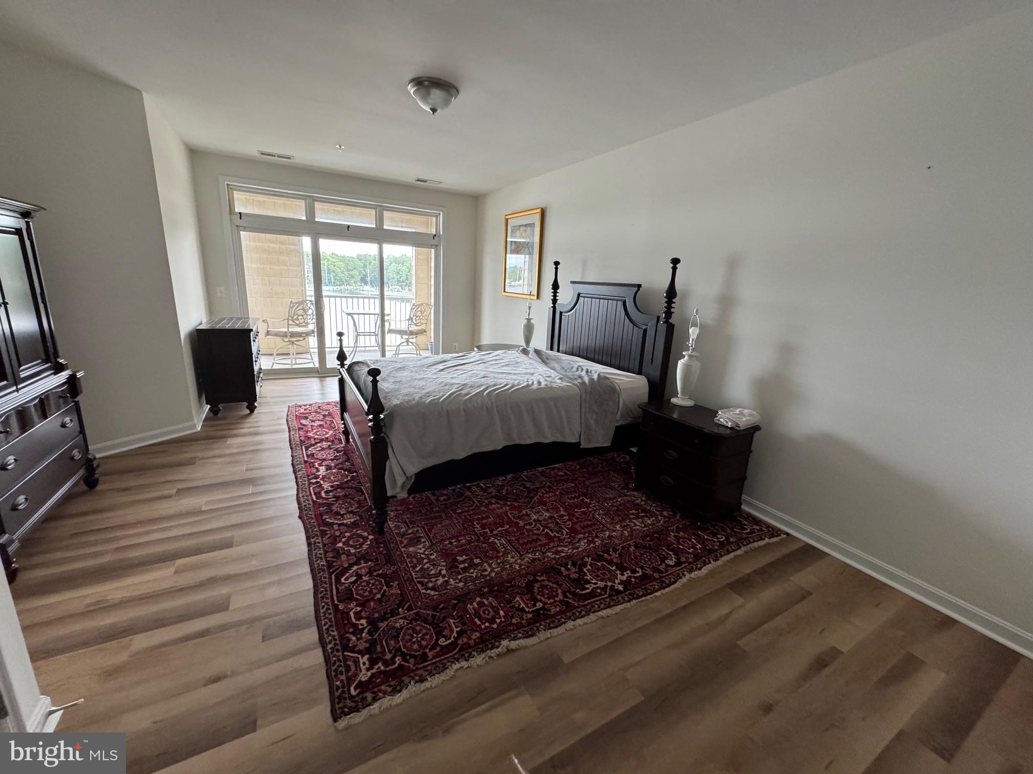 OYSTER BAY CONDOMINIUMS - Residential Lease