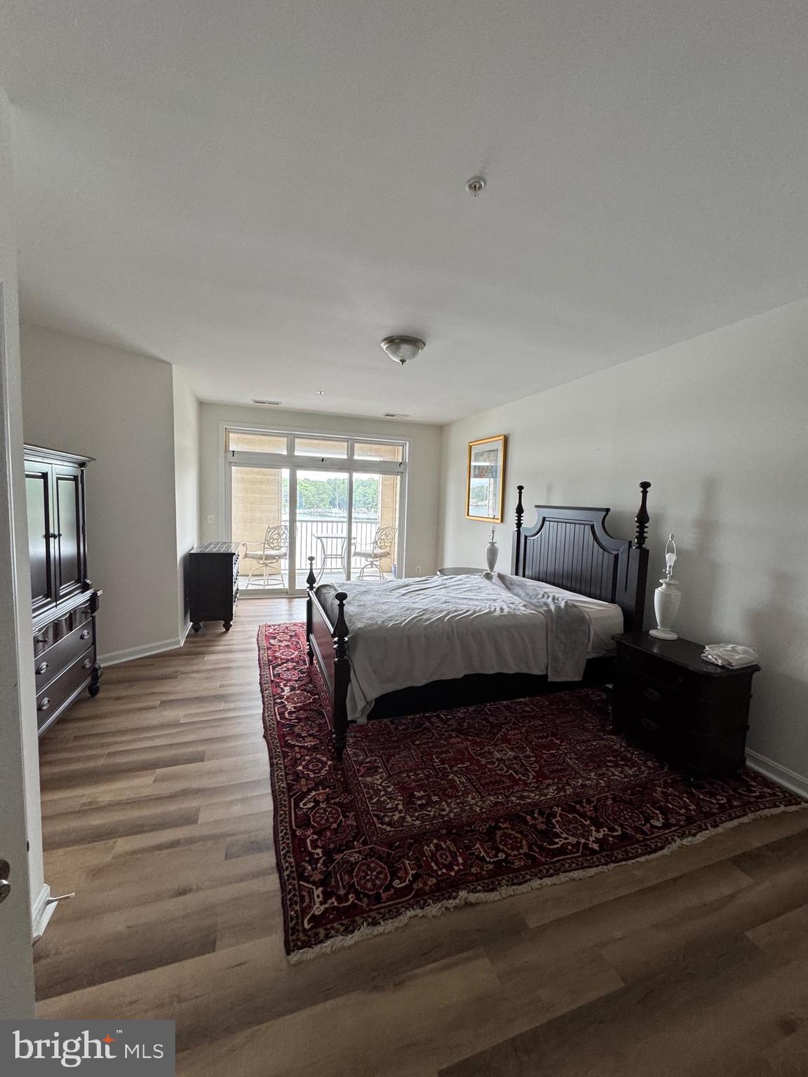 OYSTER BAY CONDOMINIUMS - Residential Lease