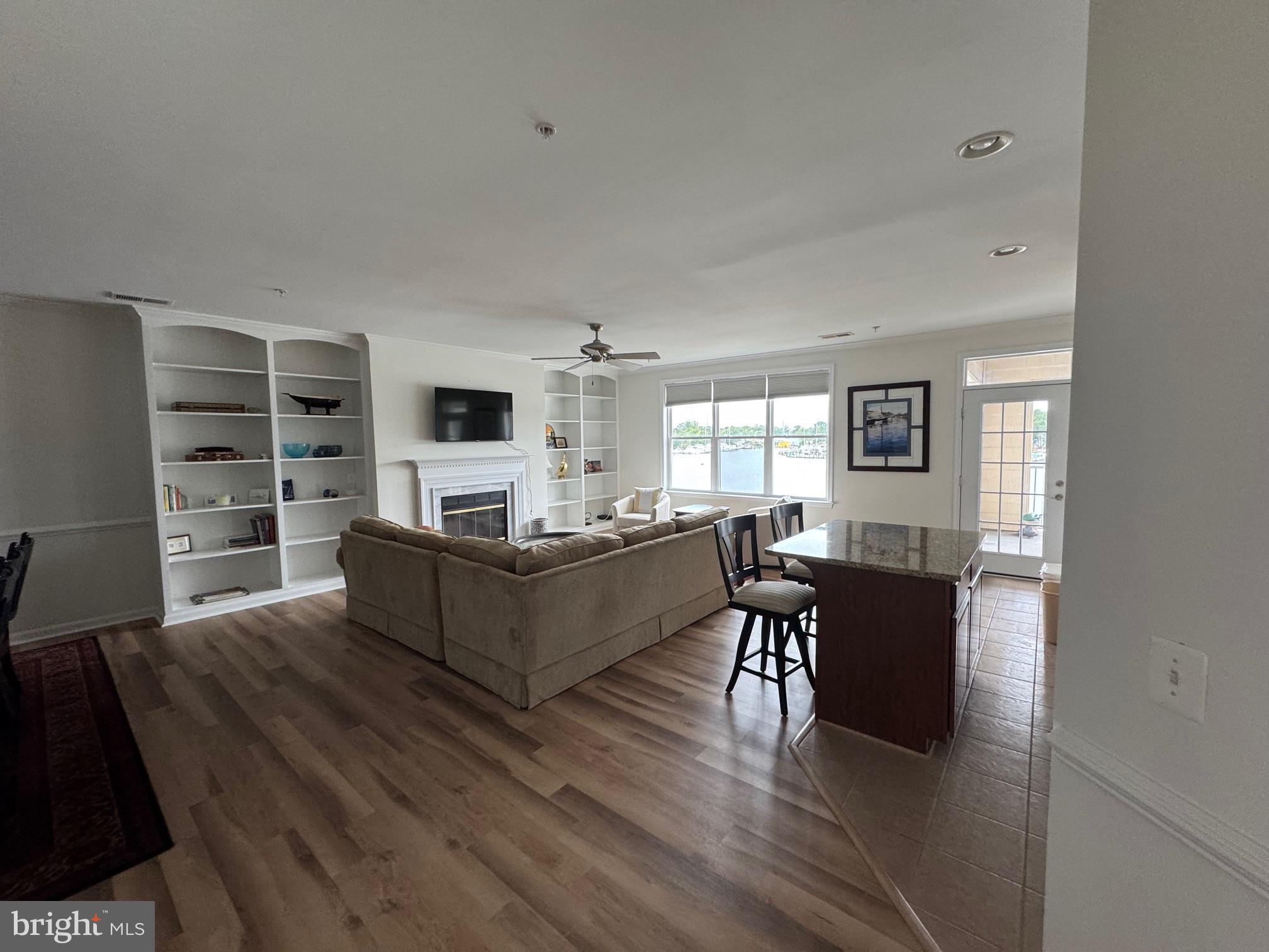 622 OYSTER BAY PLACE 302