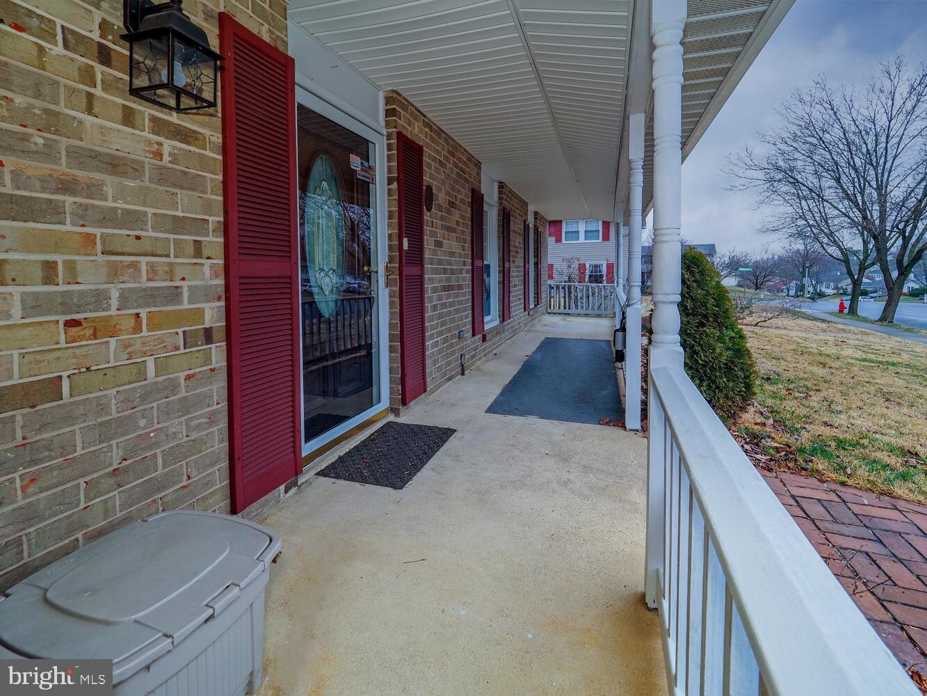 THE PROVINCES - Residential