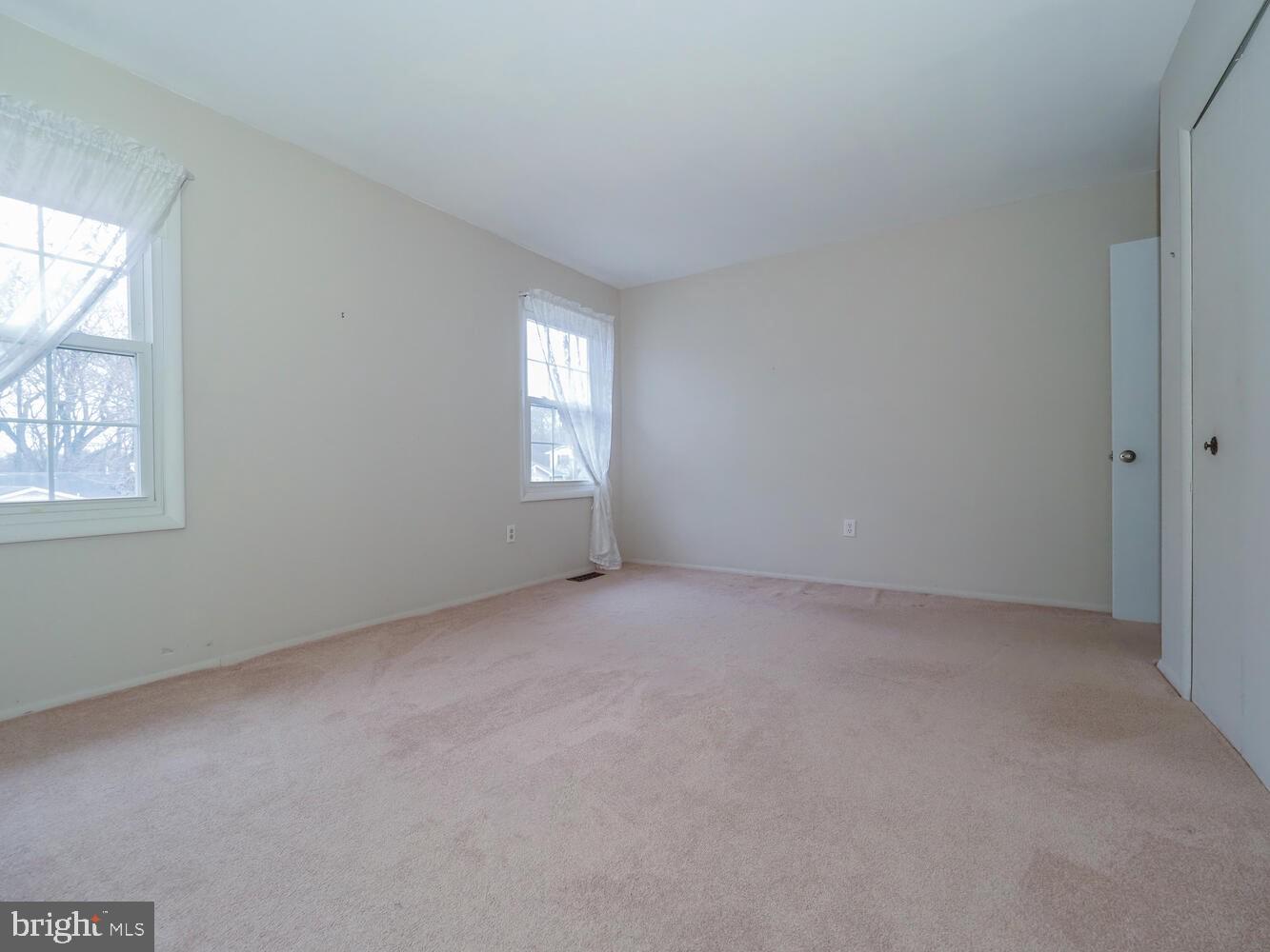 THE PROVINCES - Residential