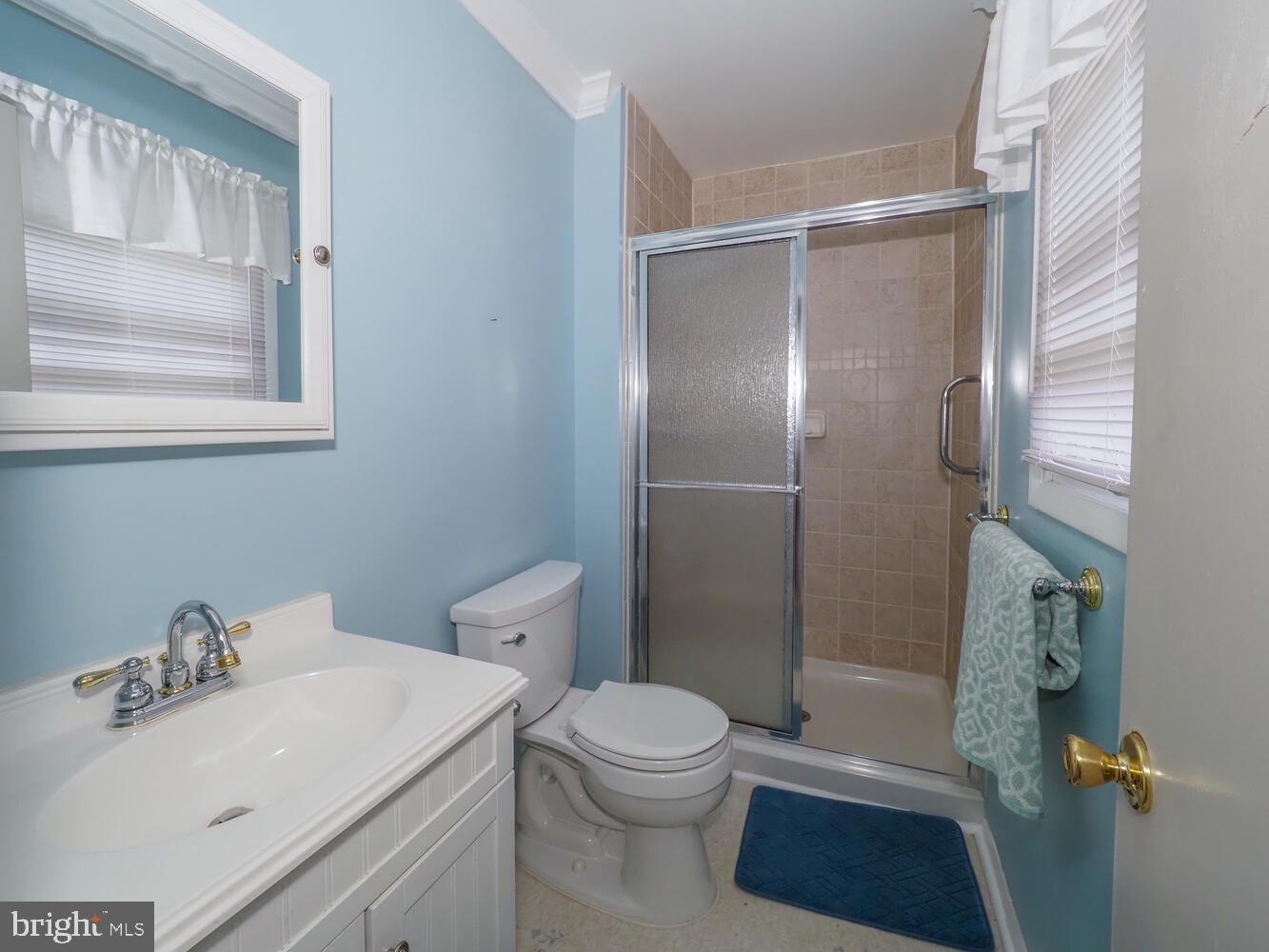 THE PROVINCES - Residential