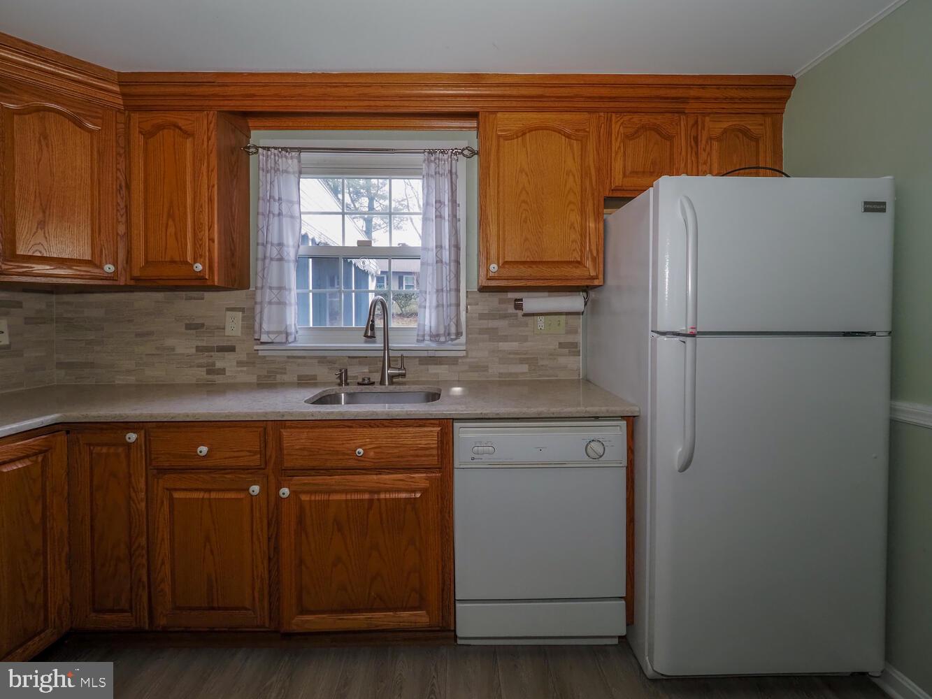 THE PROVINCES - Residential