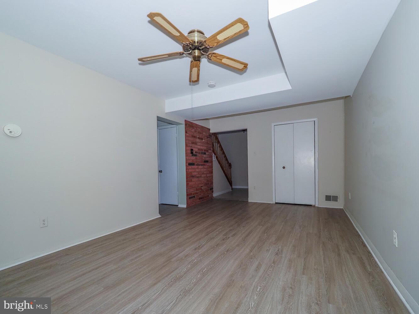 THE PROVINCES - Residential