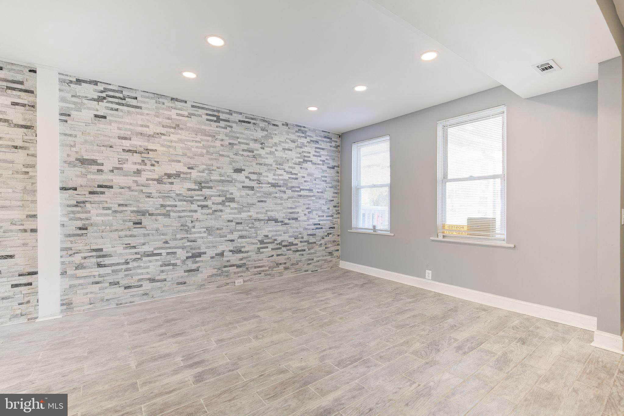ROSEMONT - Residential
