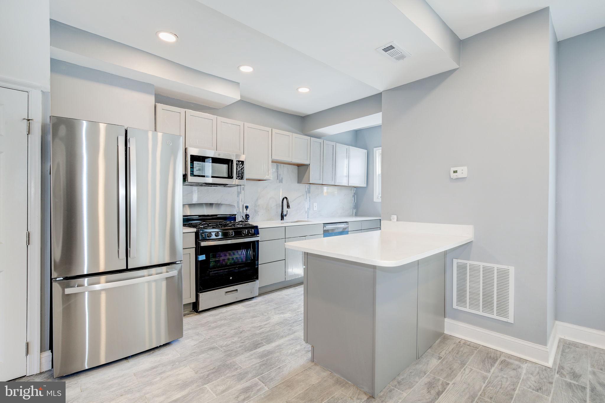 ROSEMONT - Residential