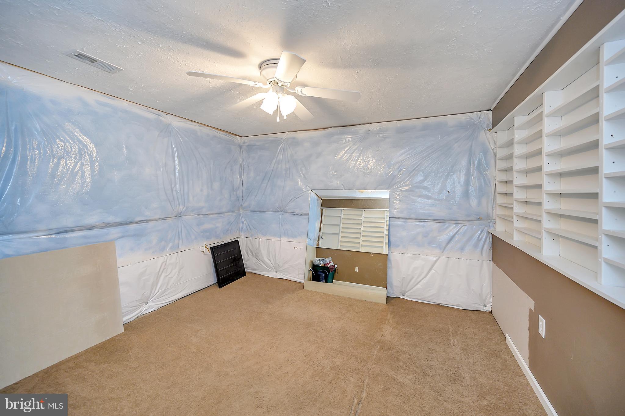 LEE'S CROSSING - Residential