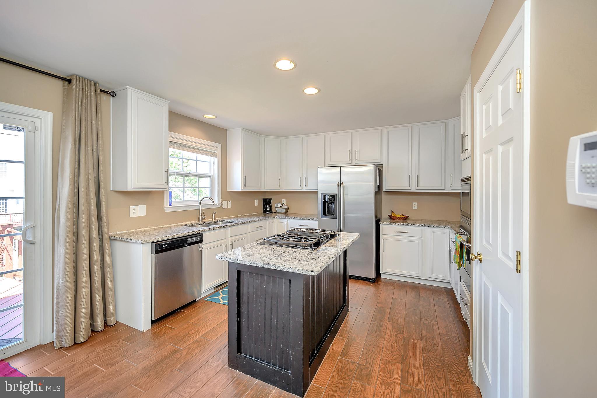 LEE'S CROSSING - Residential