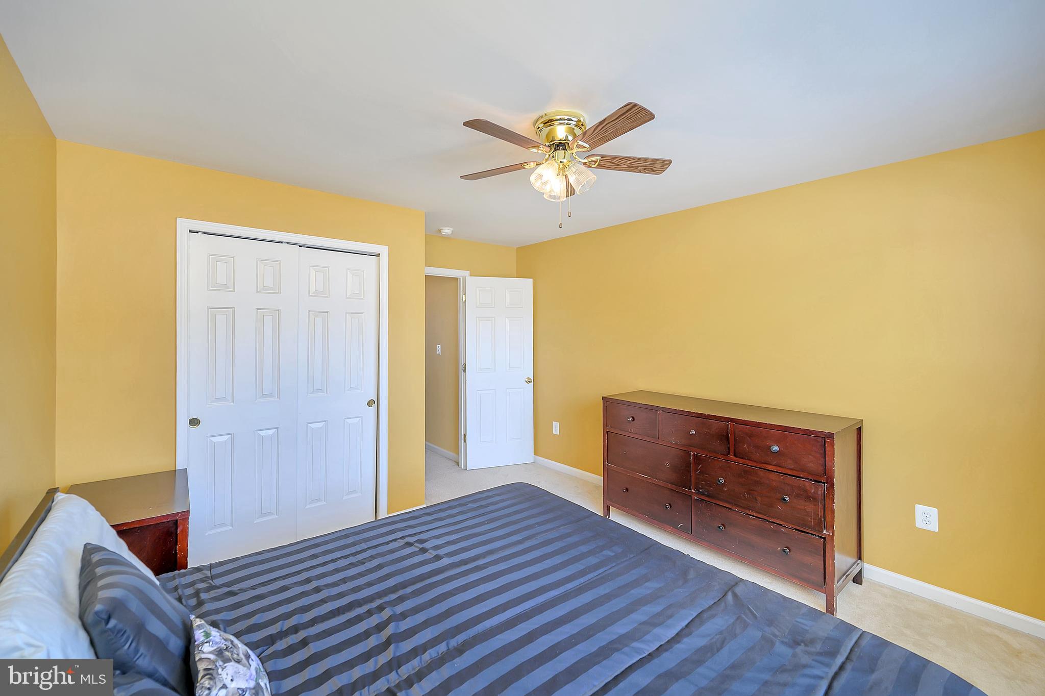 LEE'S CROSSING - Residential