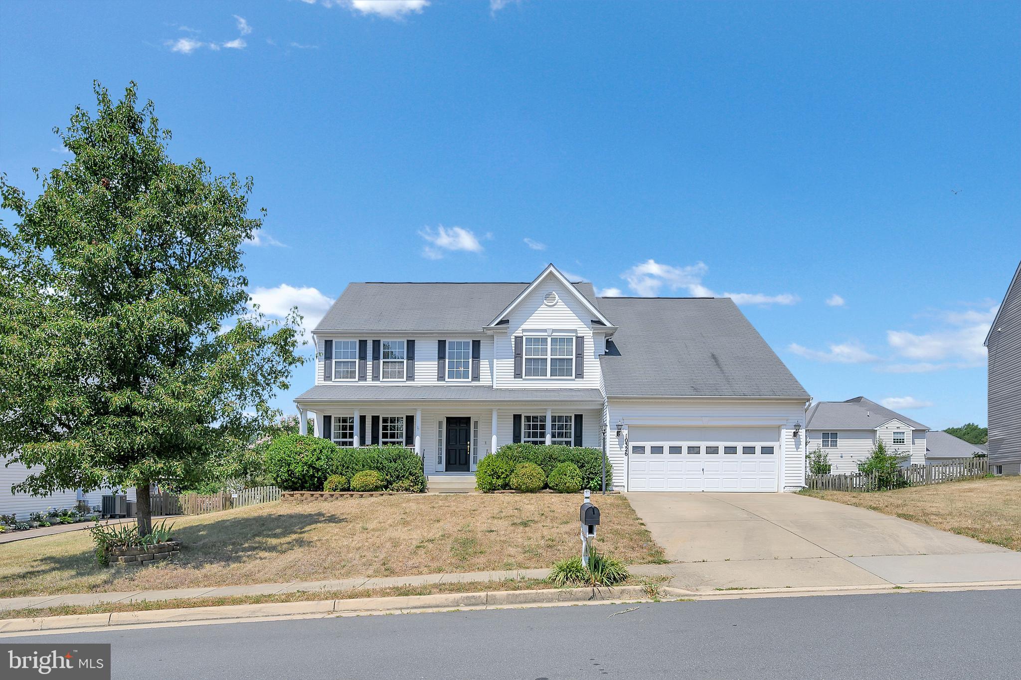 LEE'S CROSSING - Residential