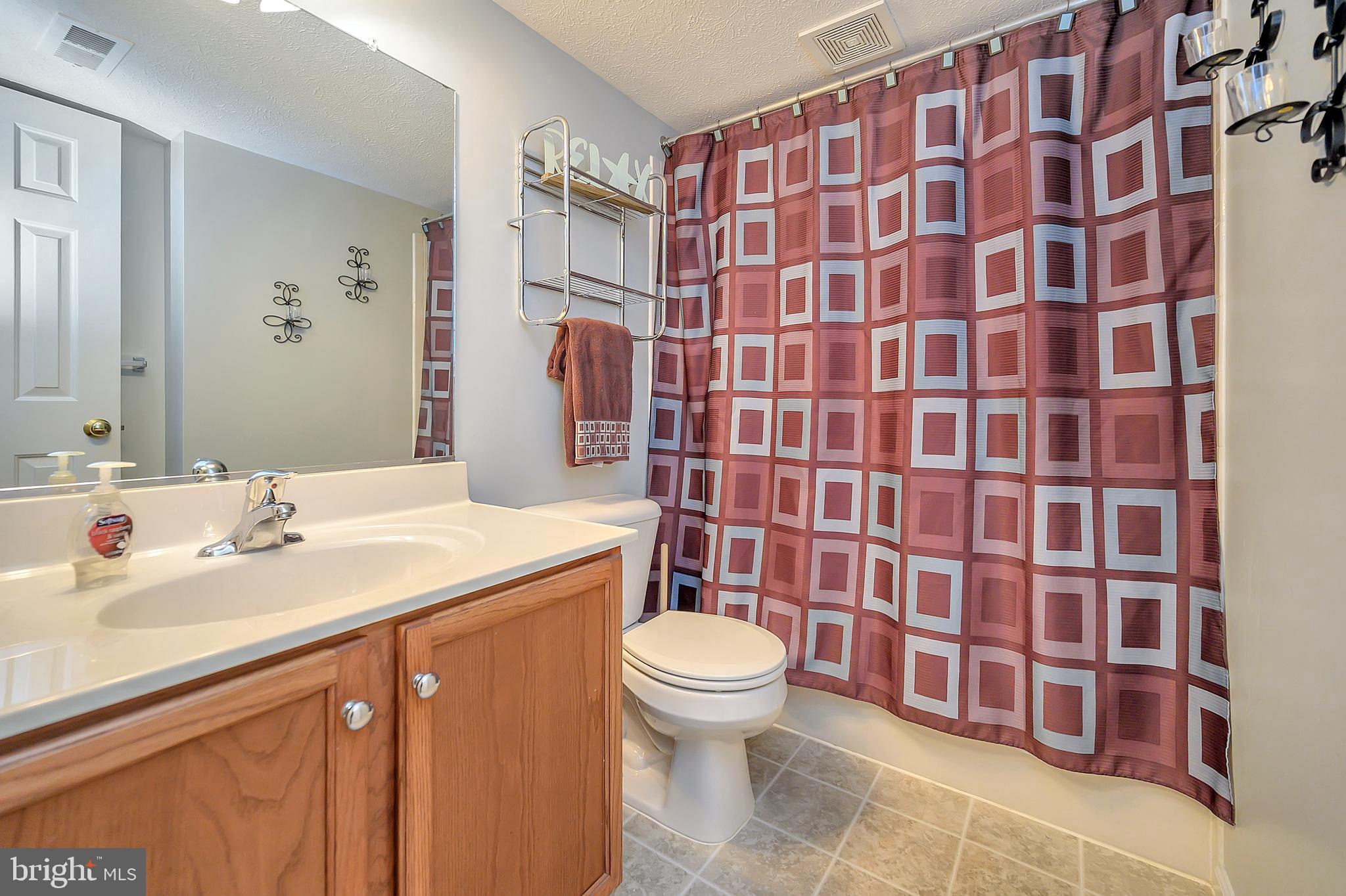 LEE'S CROSSING - Residential