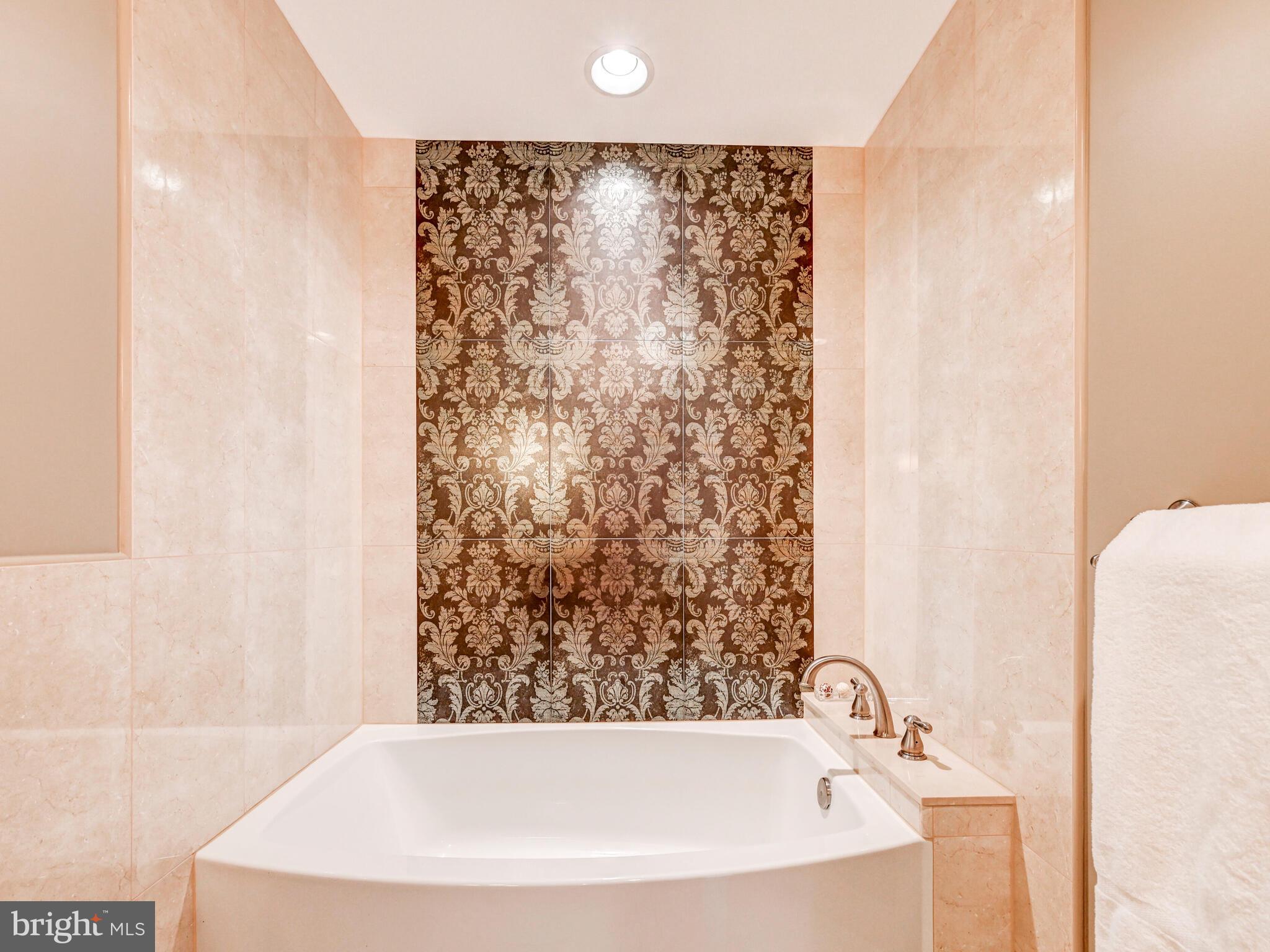 UPPER FELLS POINT - Residential