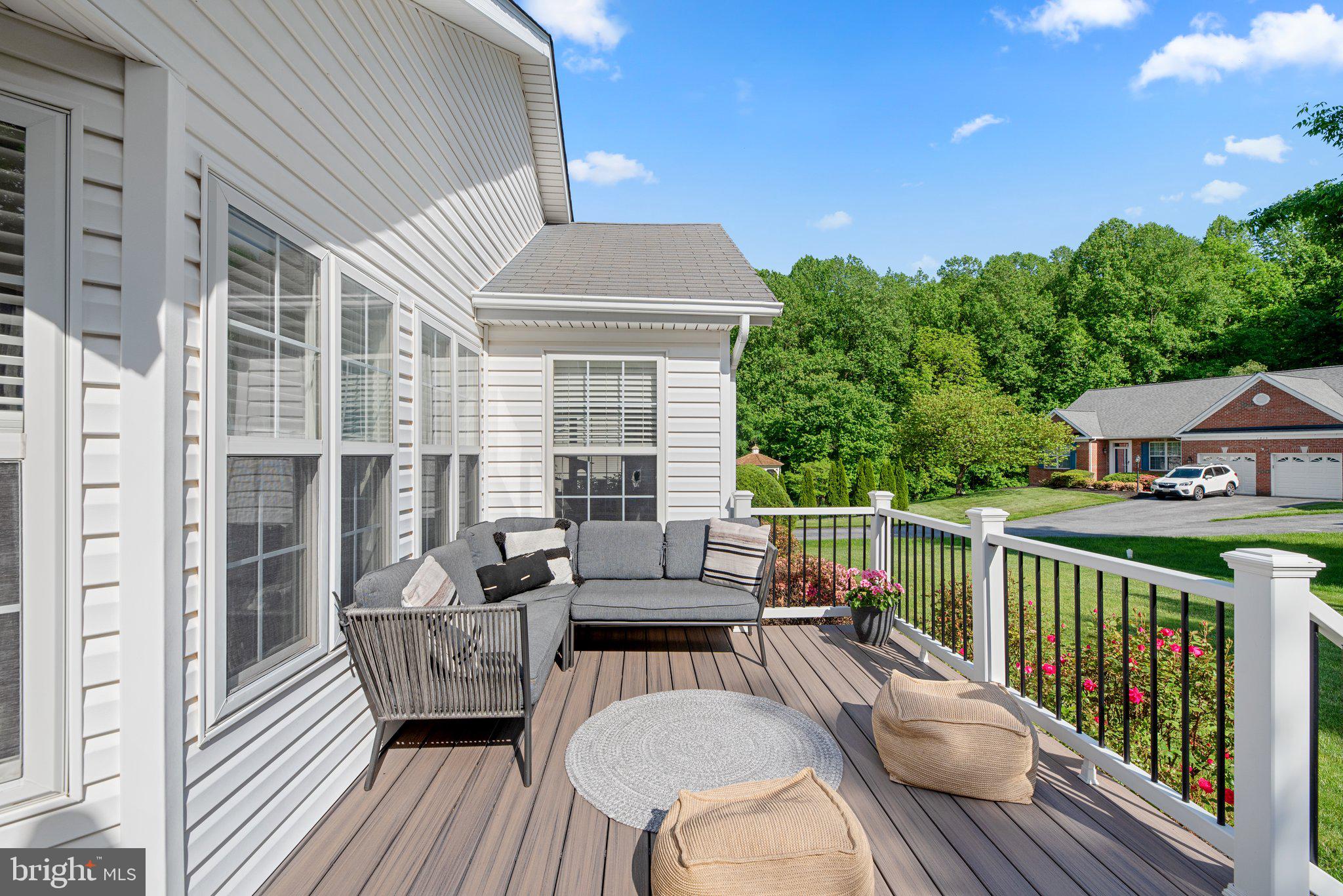 STONE MANOR - Residential