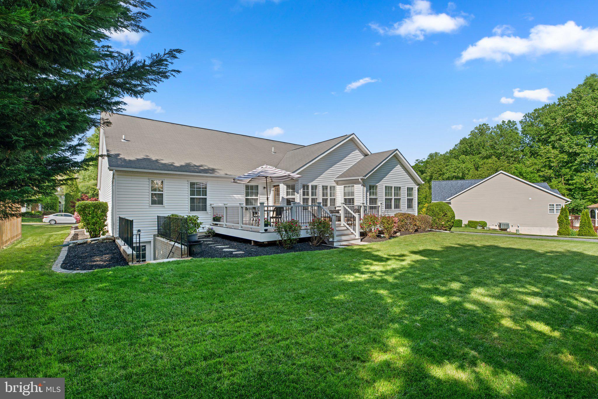 STONE MANOR - Residential