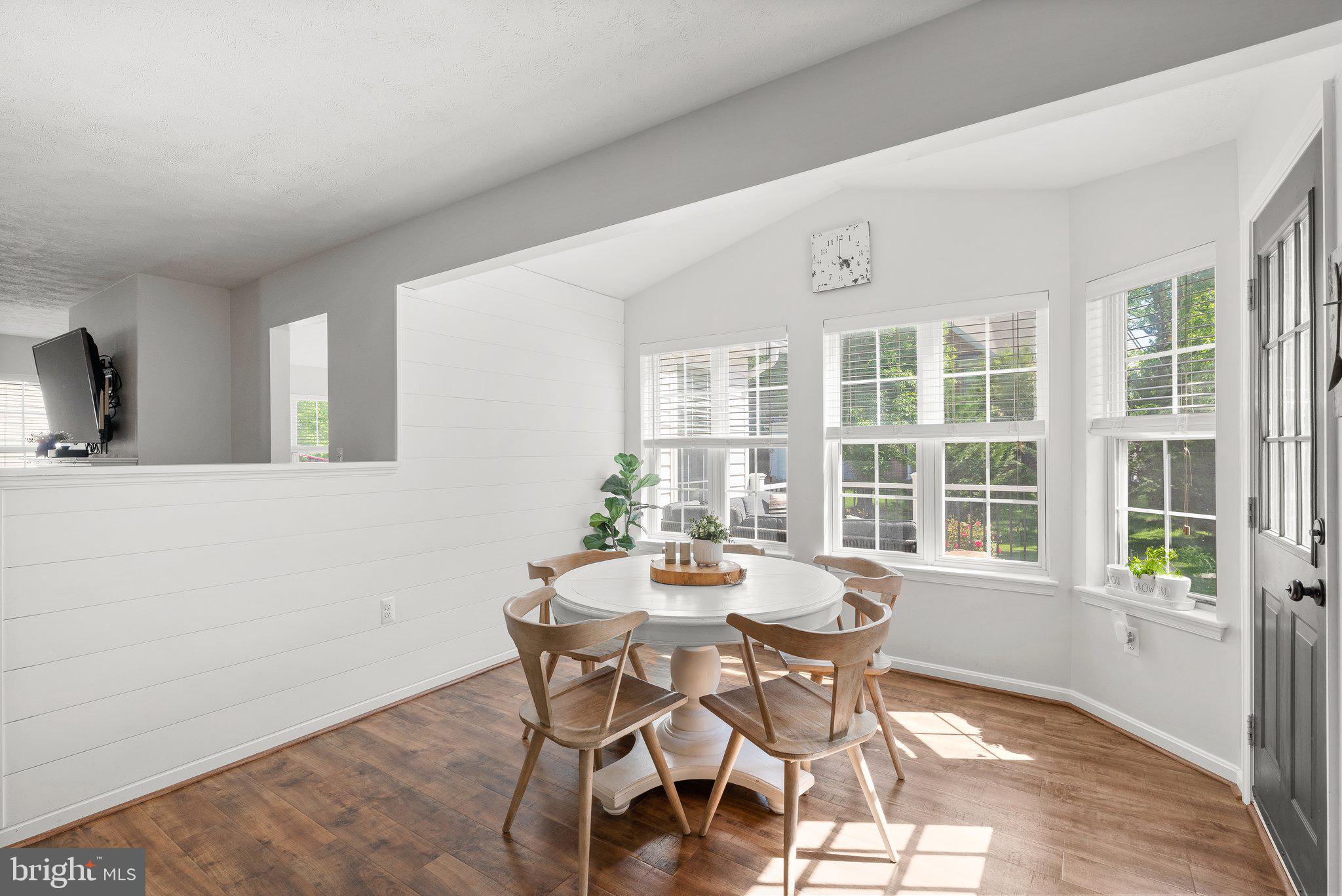 STONE MANOR - Residential