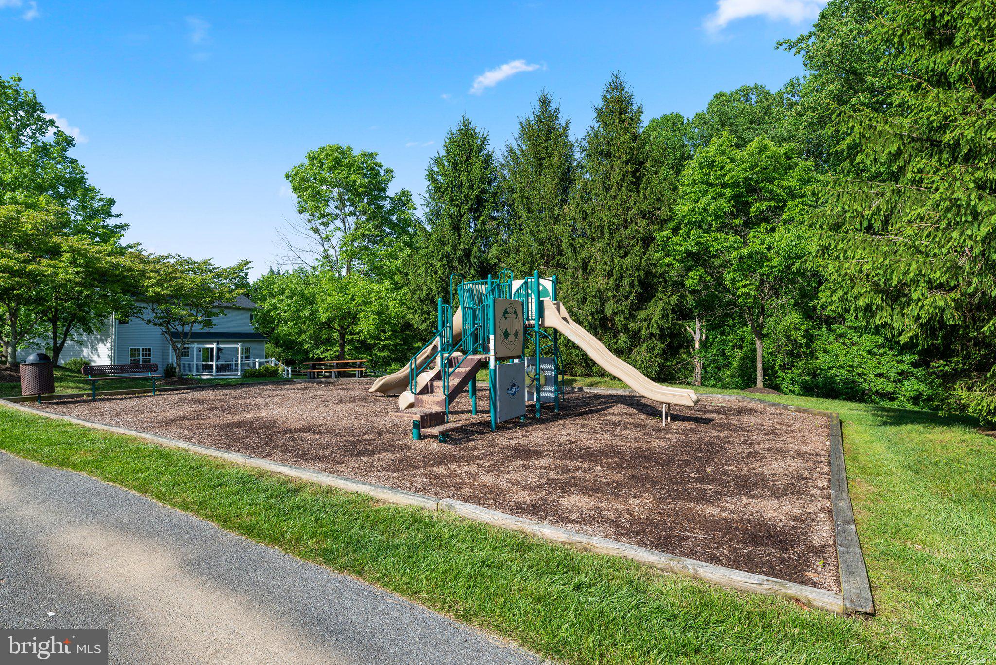 STONE MANOR - Residential