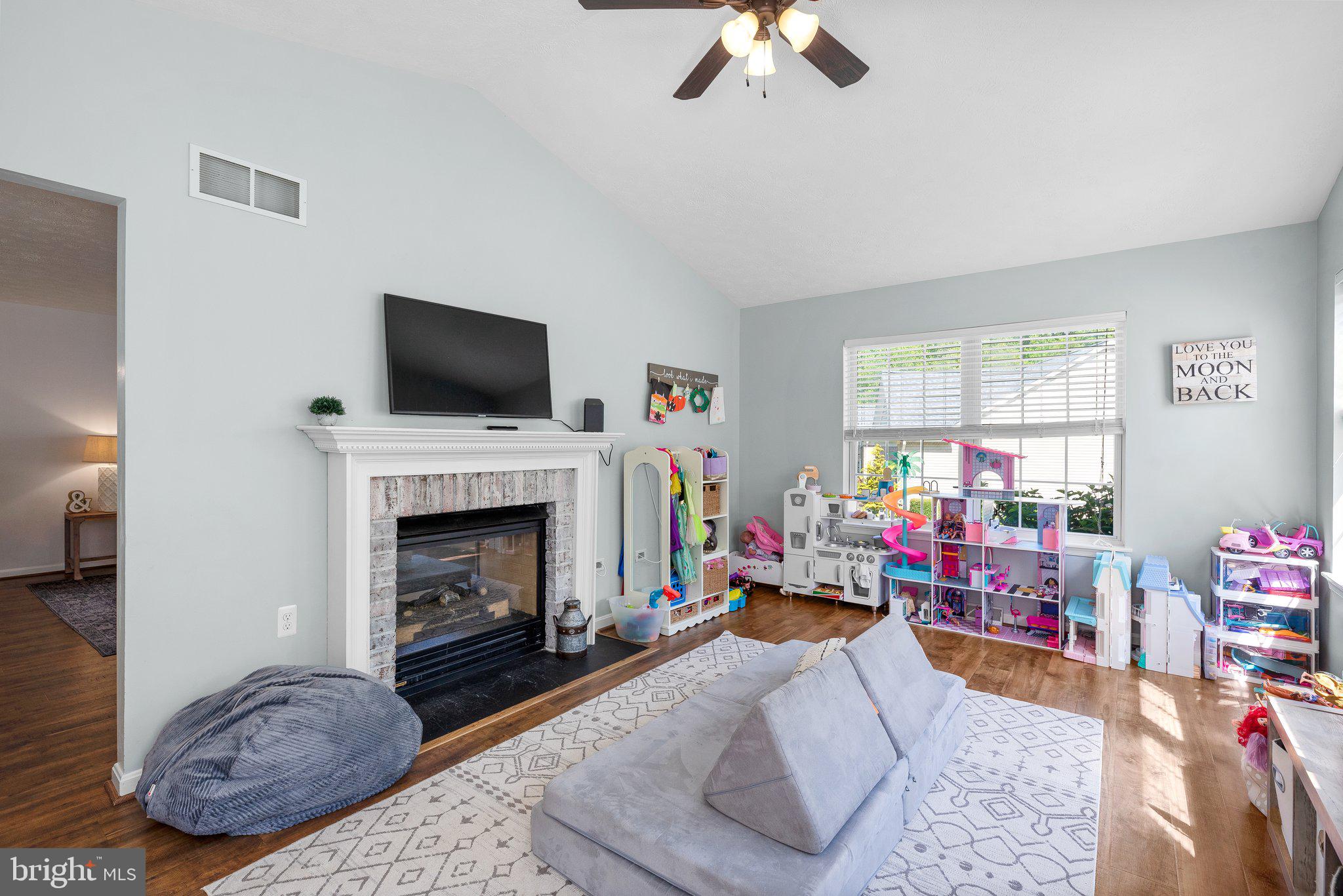 STONE MANOR - Residential