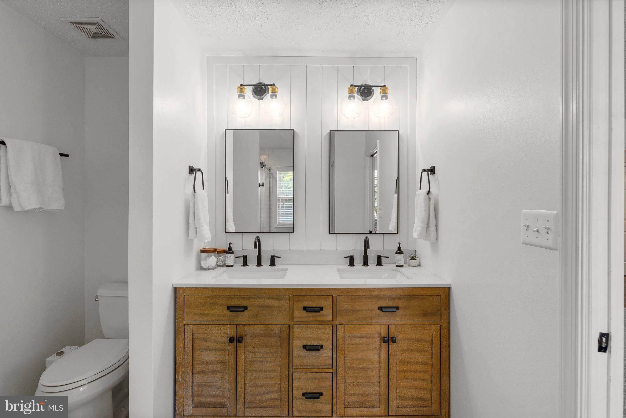 STONE MANOR - Residential