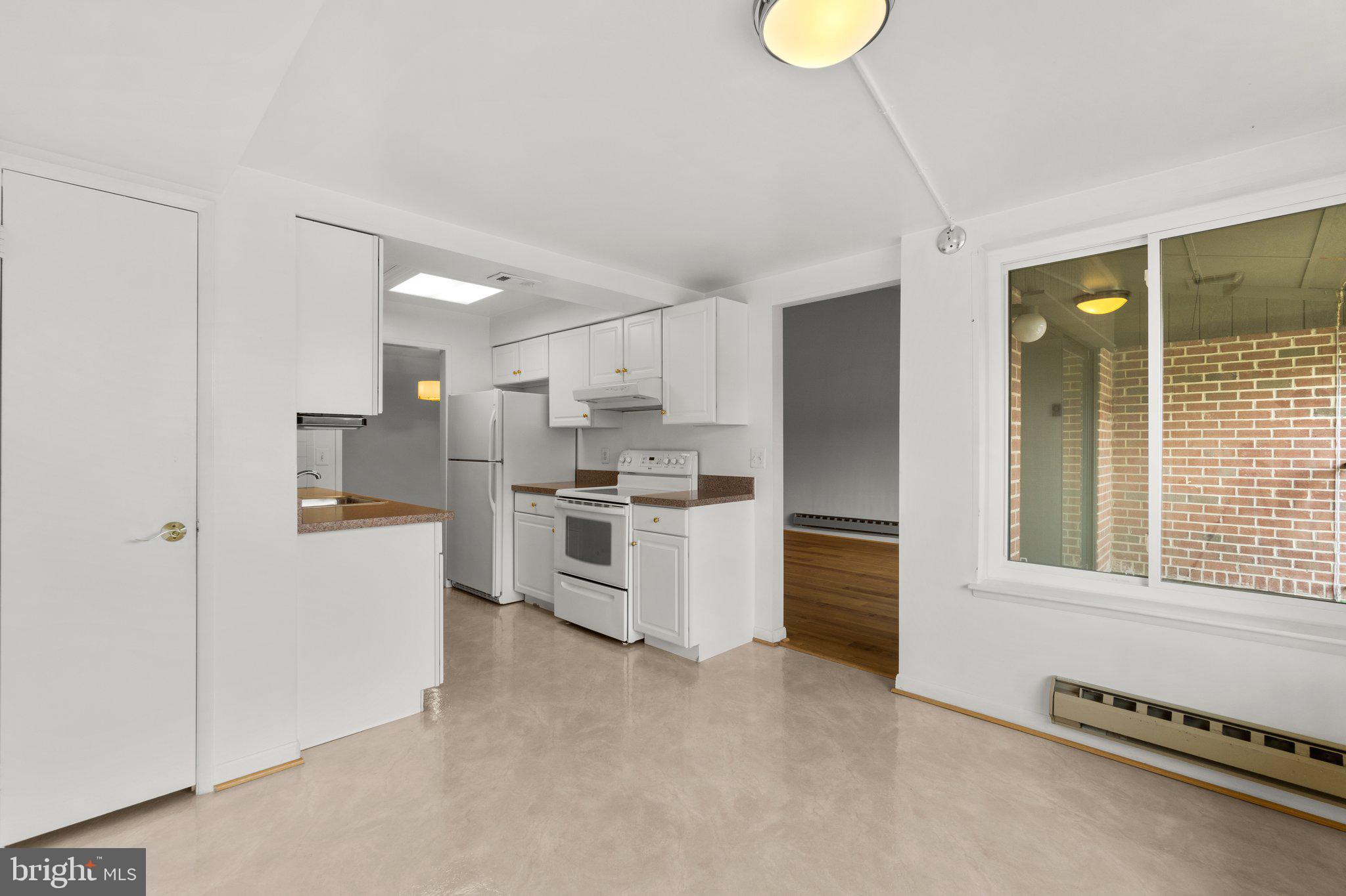 ROSSMOOR MUTUAL #19B - Residential