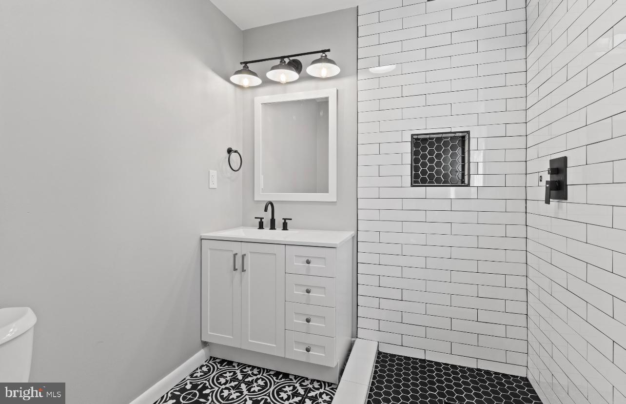 NORRISTOWN - Residential