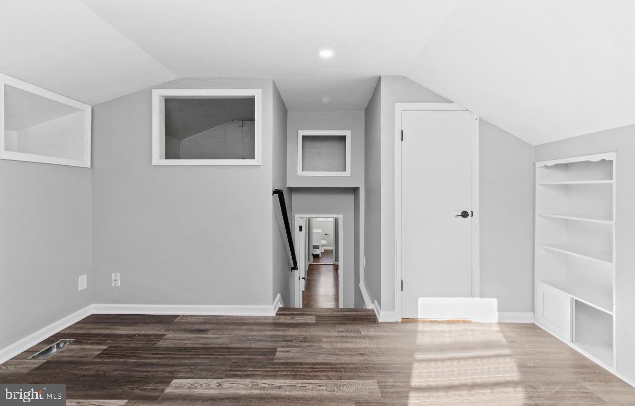 NORRISTOWN - Residential