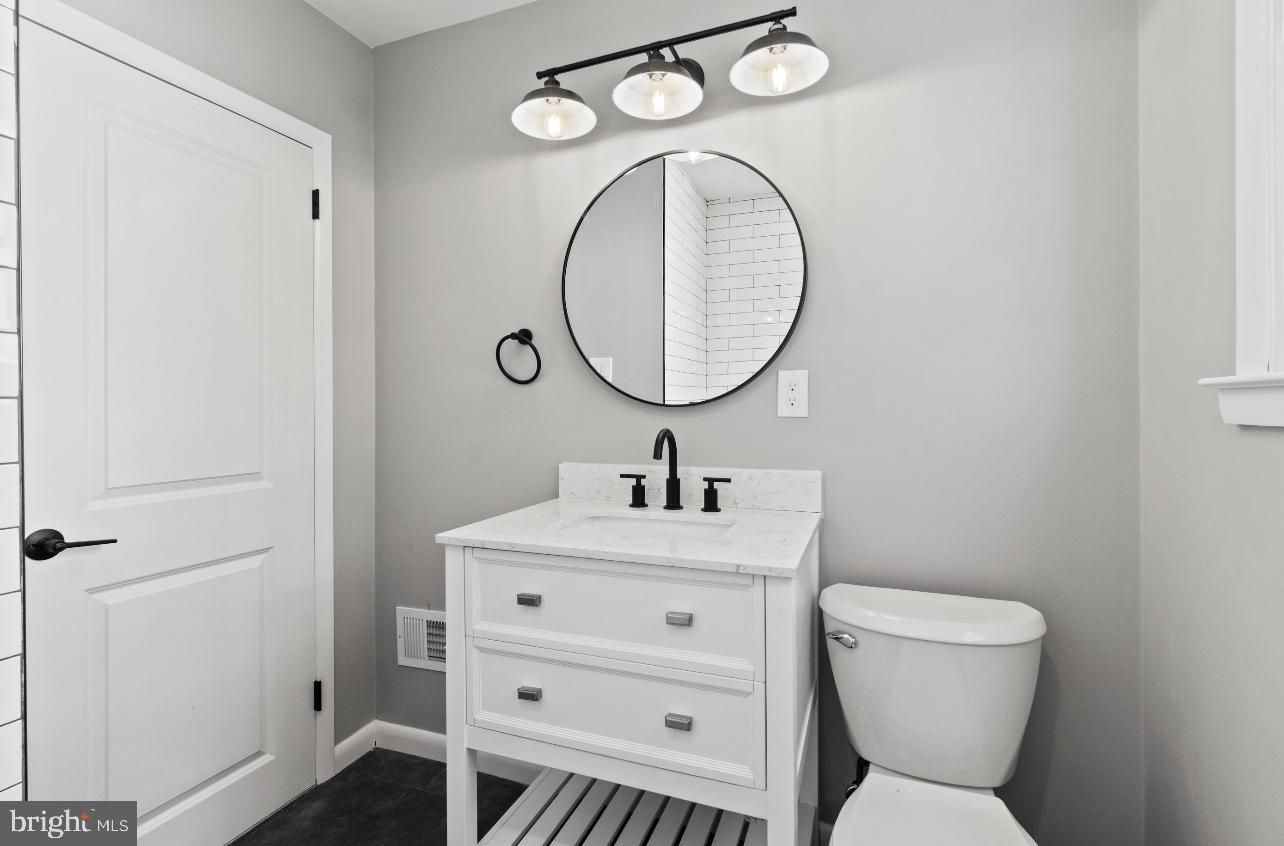 NORRISTOWN - Residential