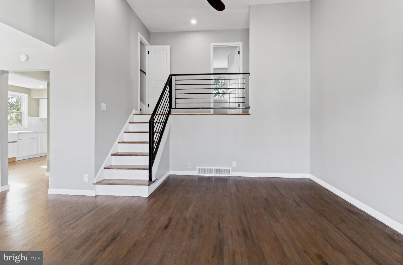 NORRISTOWN - Residential