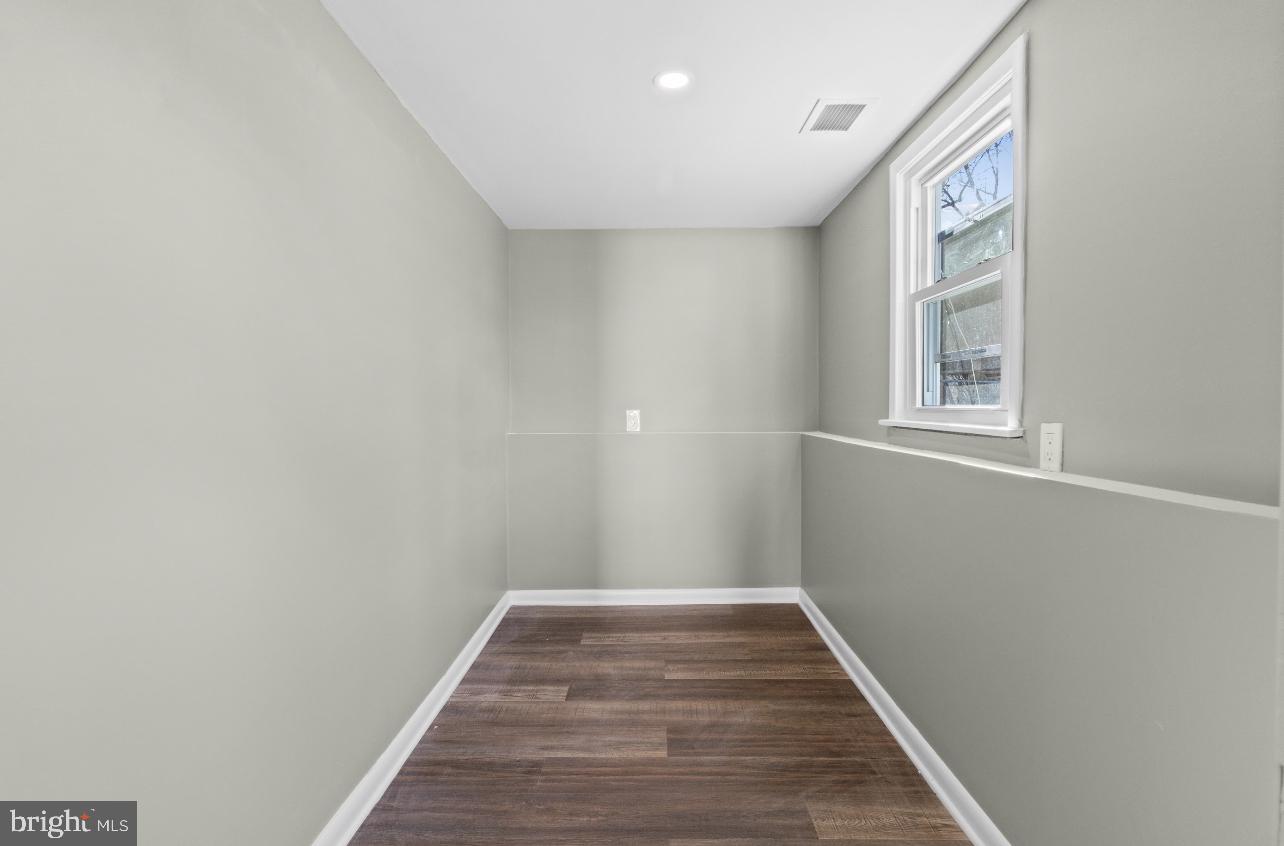 NORRISTOWN - Residential