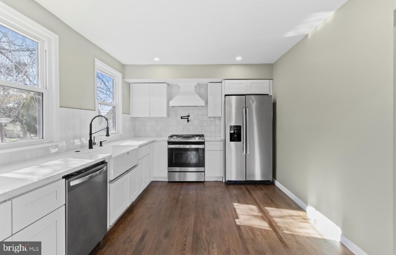 NORRISTOWN - Residential