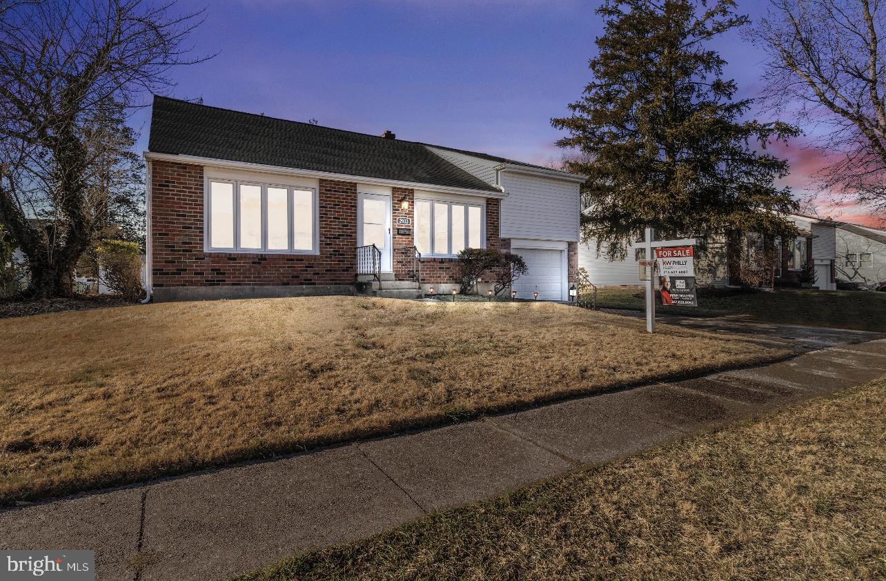 NORRISTOWN - Residential