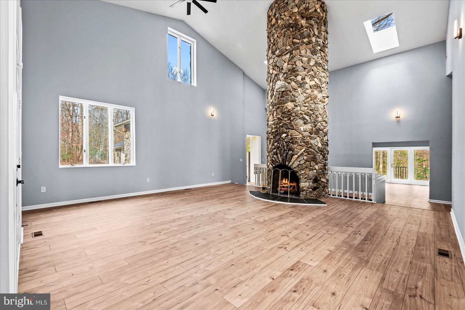 ROCKSHIRE BLUFF - Residential