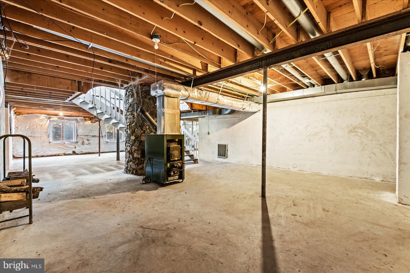 ROCKSHIRE BLUFF - Residential