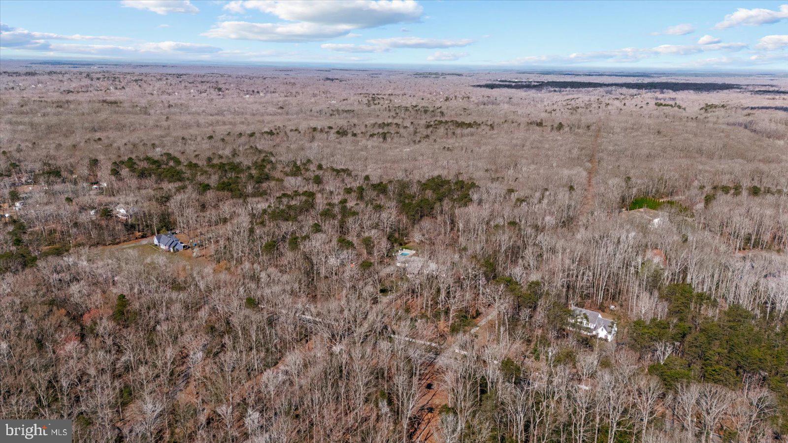 ROCKSHIRE BLUFF - Residential